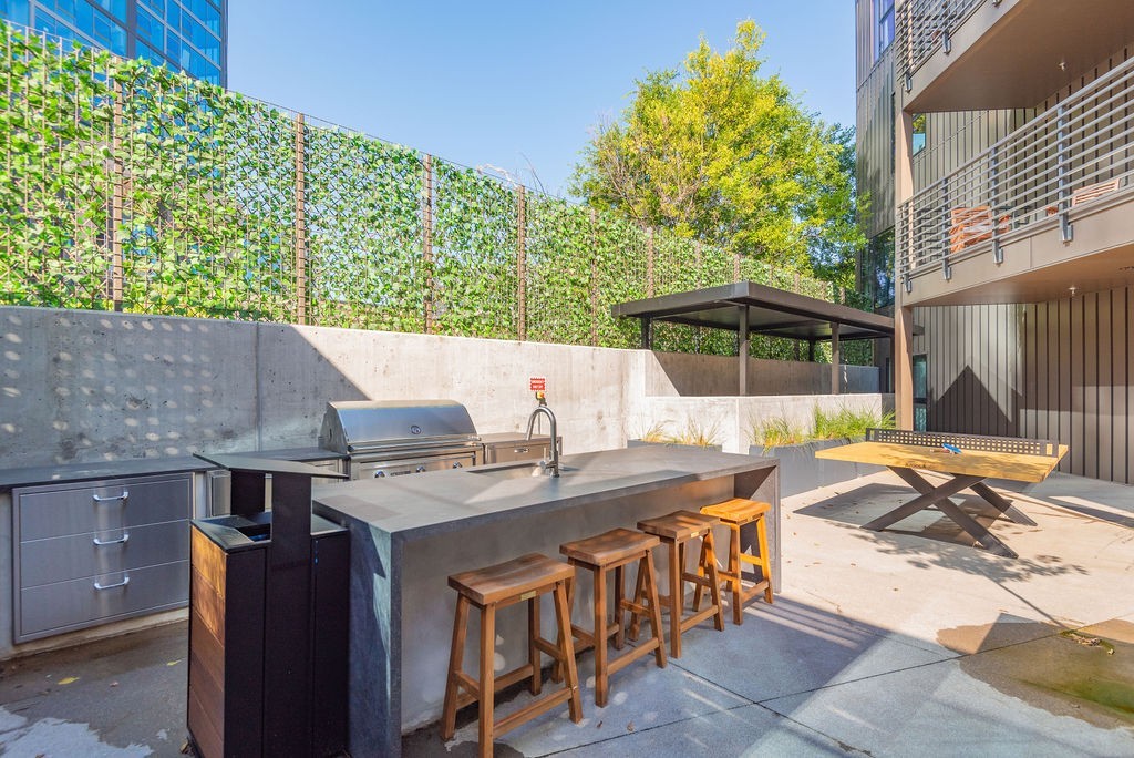 635 7th Ave, S Unit: 411