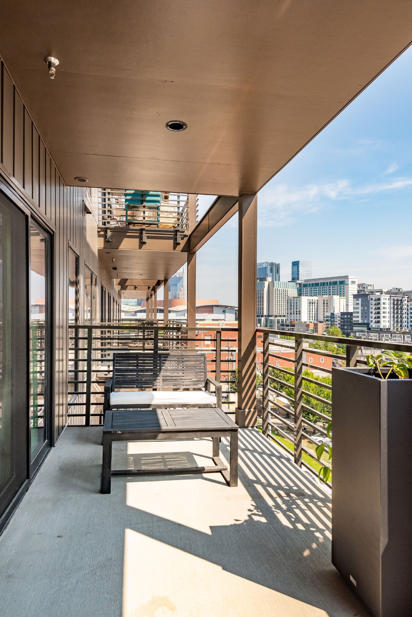 635 7th Ave, S Unit: 411