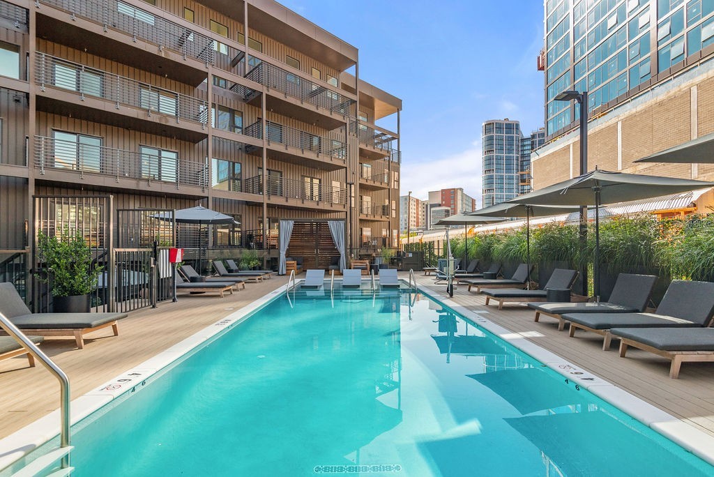 635 7th Ave, S Unit: 411