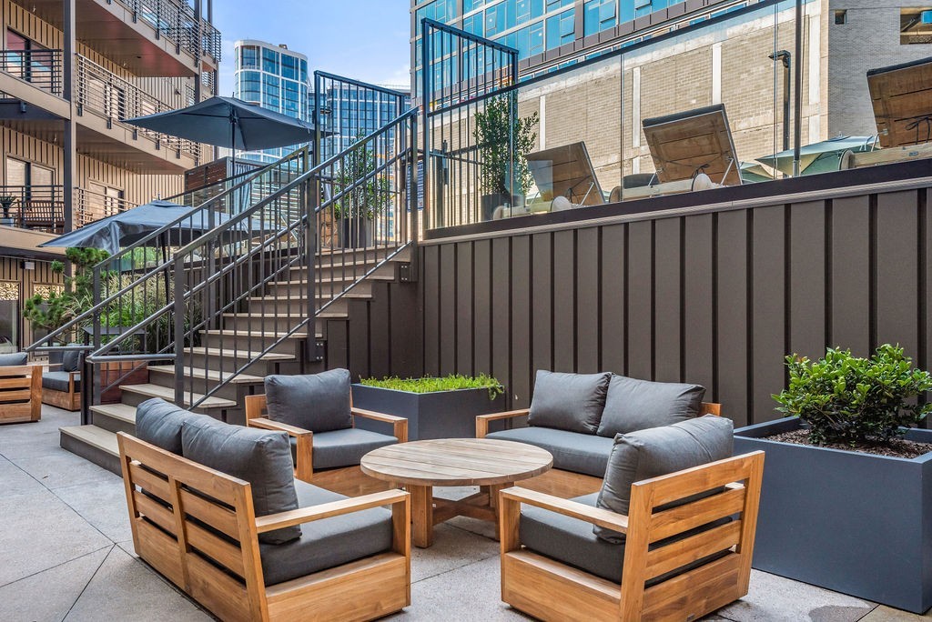 635 7th Ave, S Unit: 411