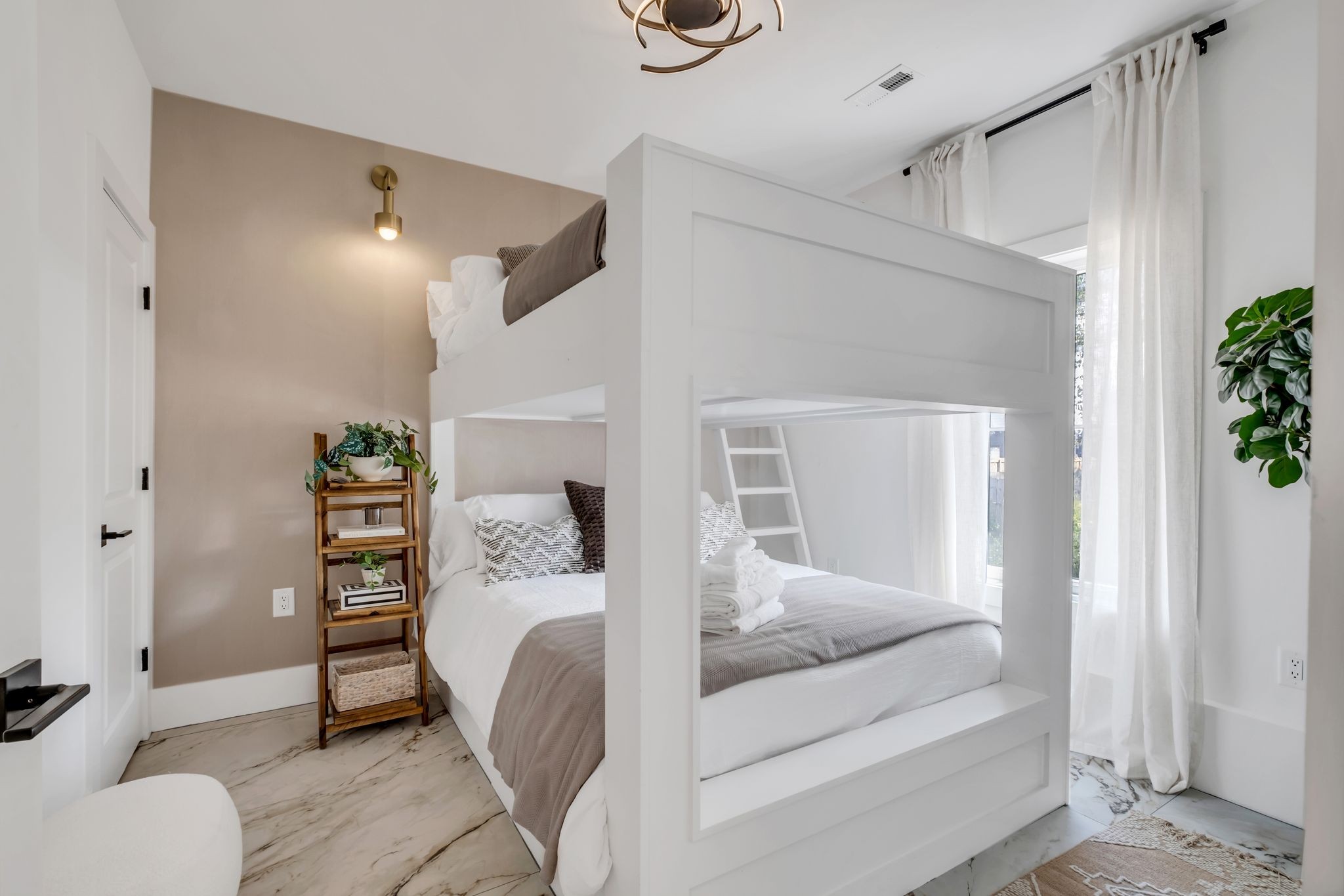 605 River Pearl Pl Unit: 22