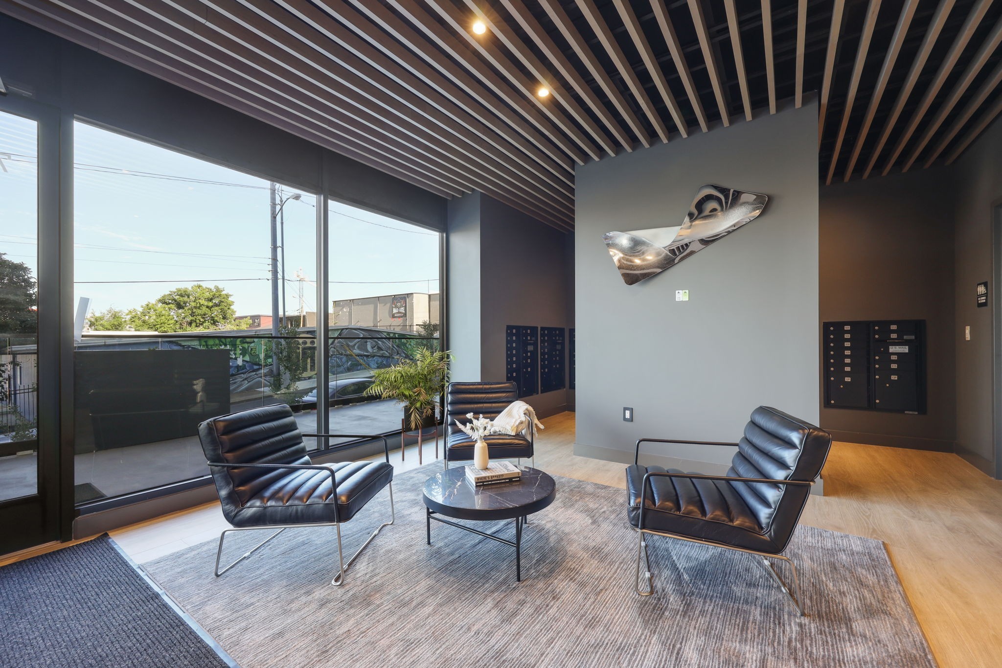 635 7th Ave, S Unit: 617