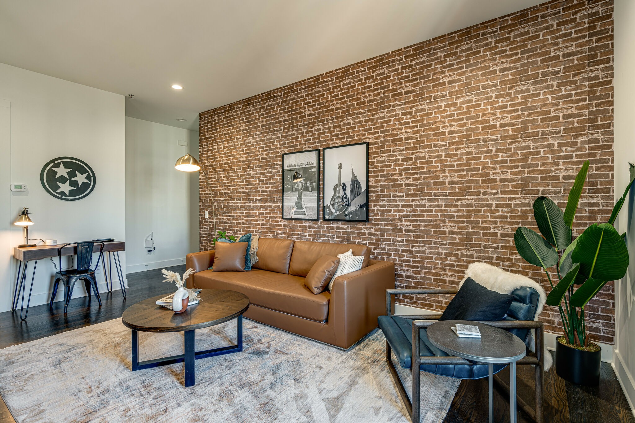 210 30th Ave, N Unit: 400