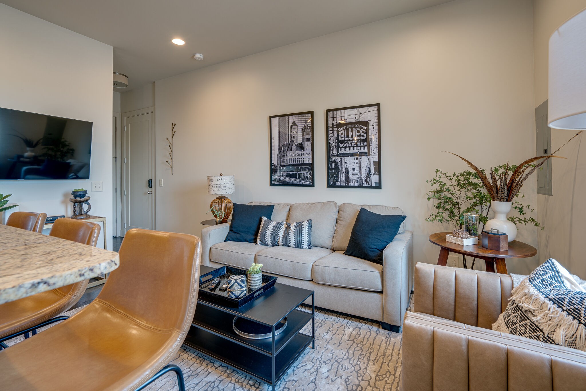 210 30th Ave, N Unit: 305