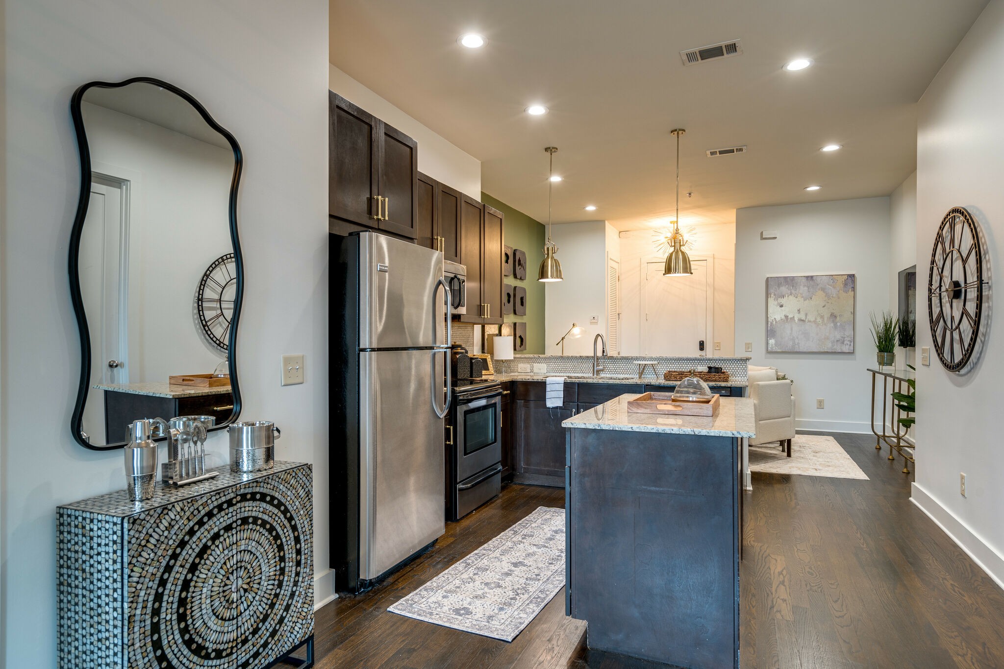 210 30th Ave, N Unit: 404