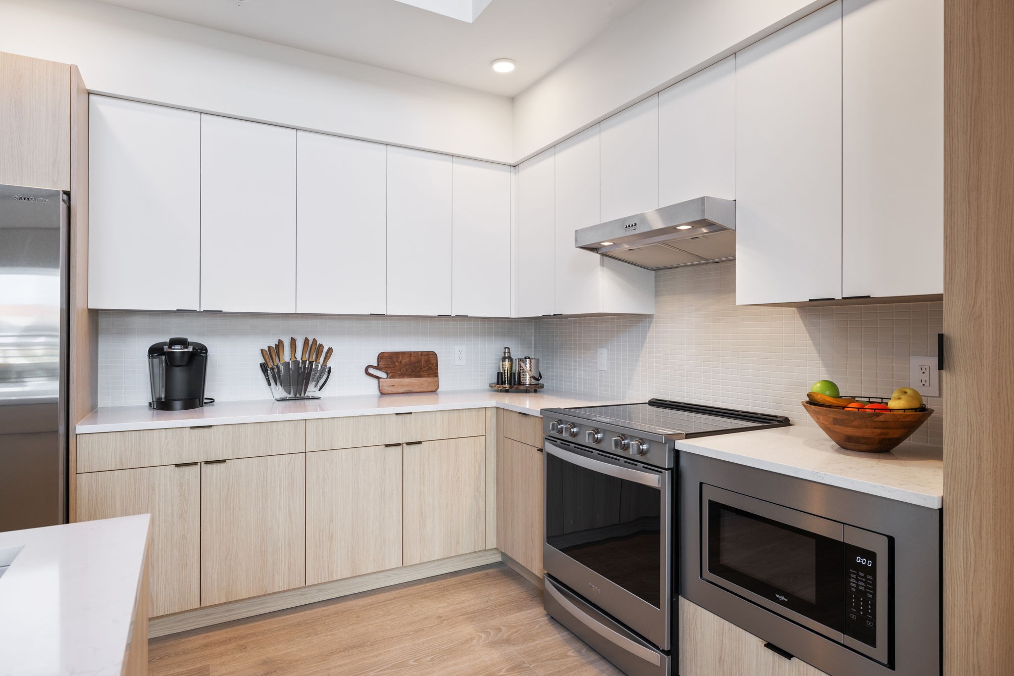 635 7th Ave, S Unit: 608