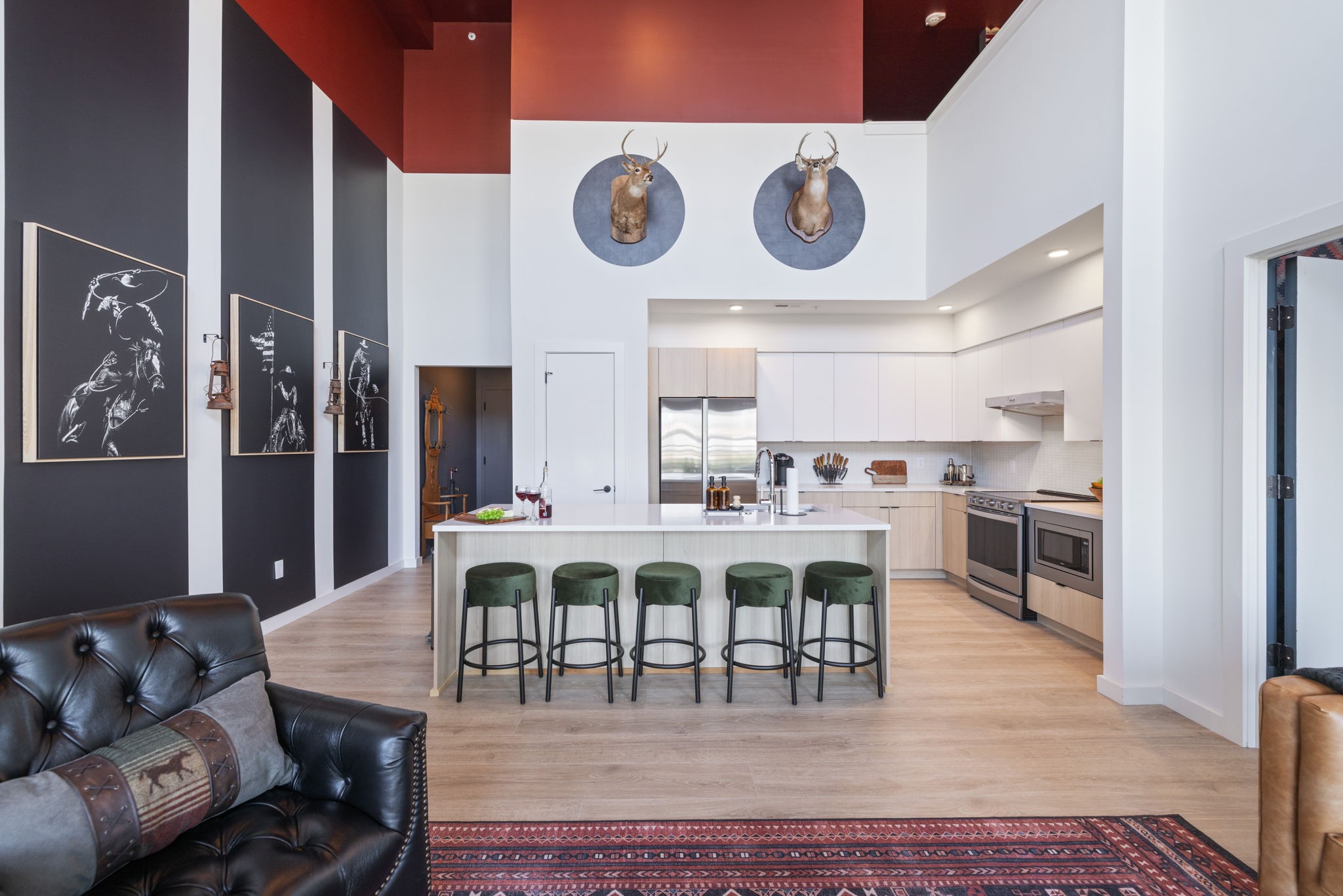 635 7th Ave, S Unit: 608