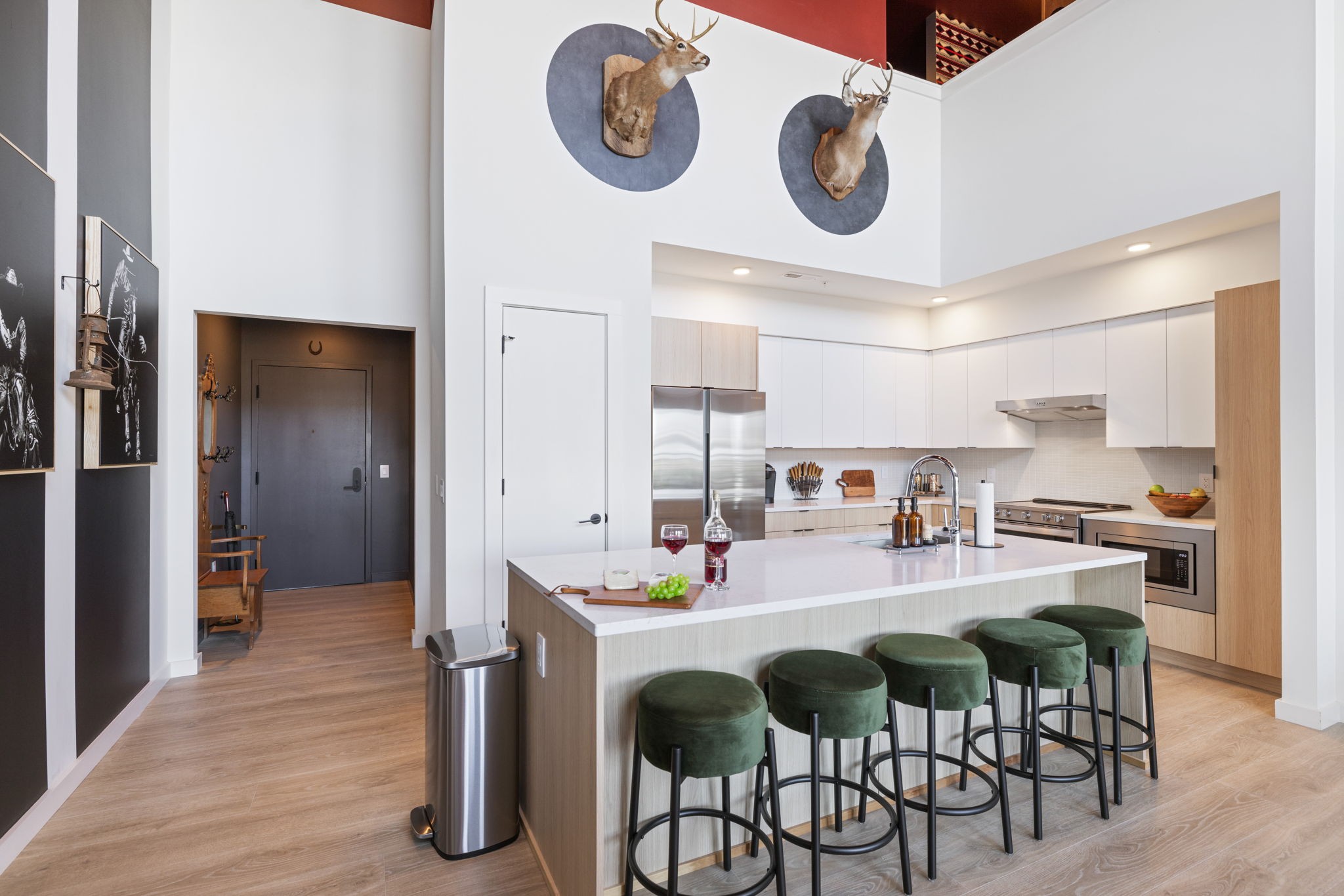 635 7th Ave, S Unit: 608
