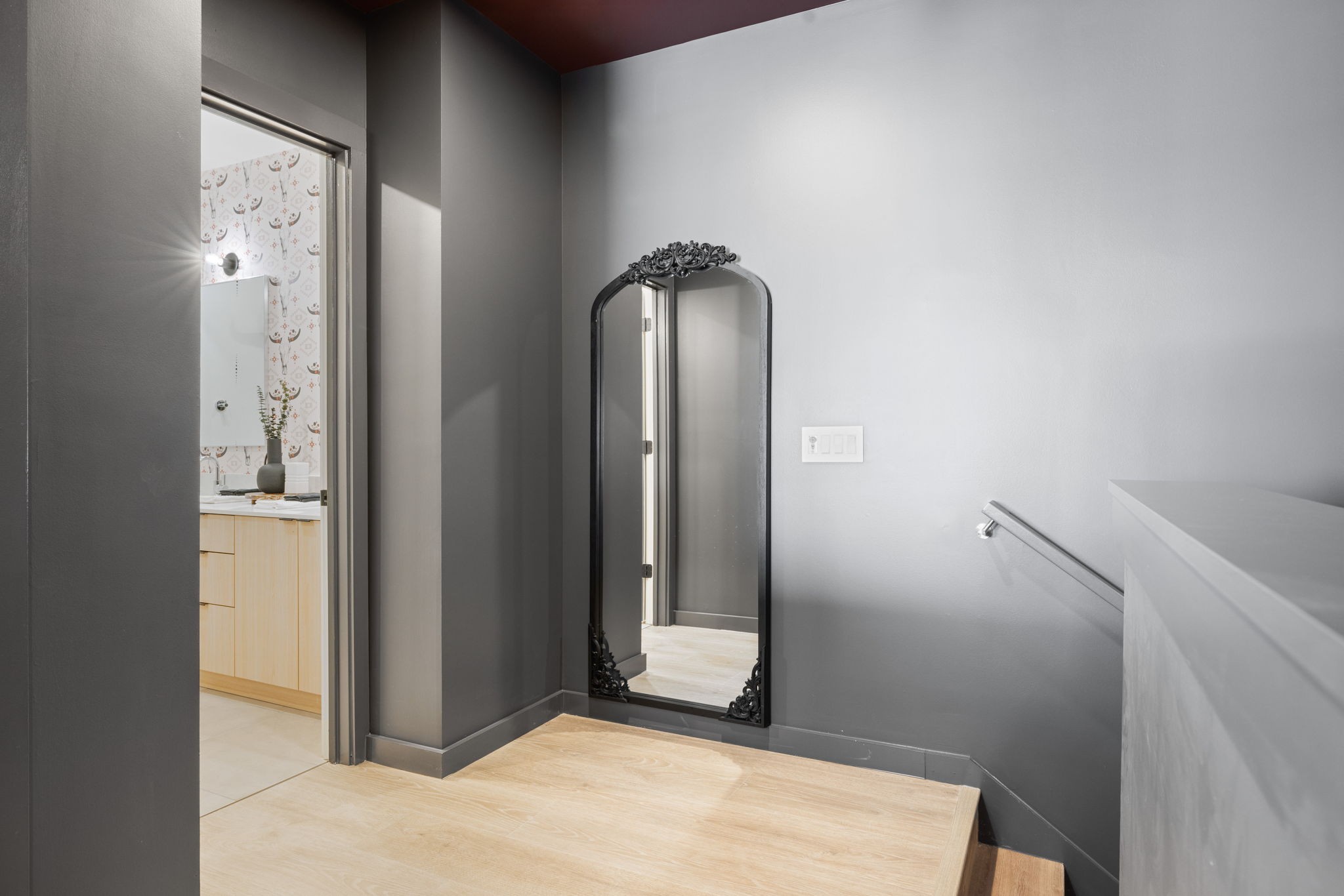 635 7th Ave, S Unit: 608