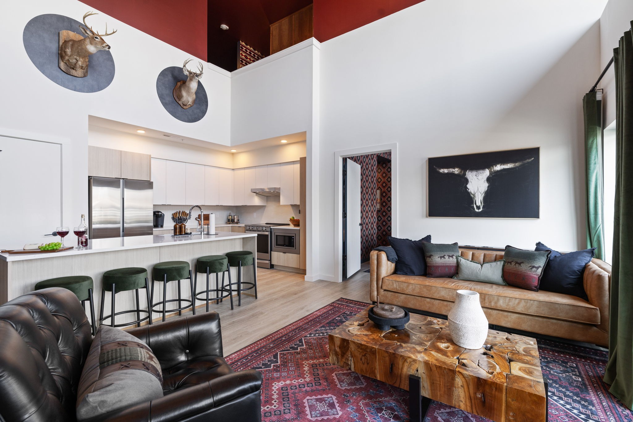 635 7th Ave, S Unit: 608
