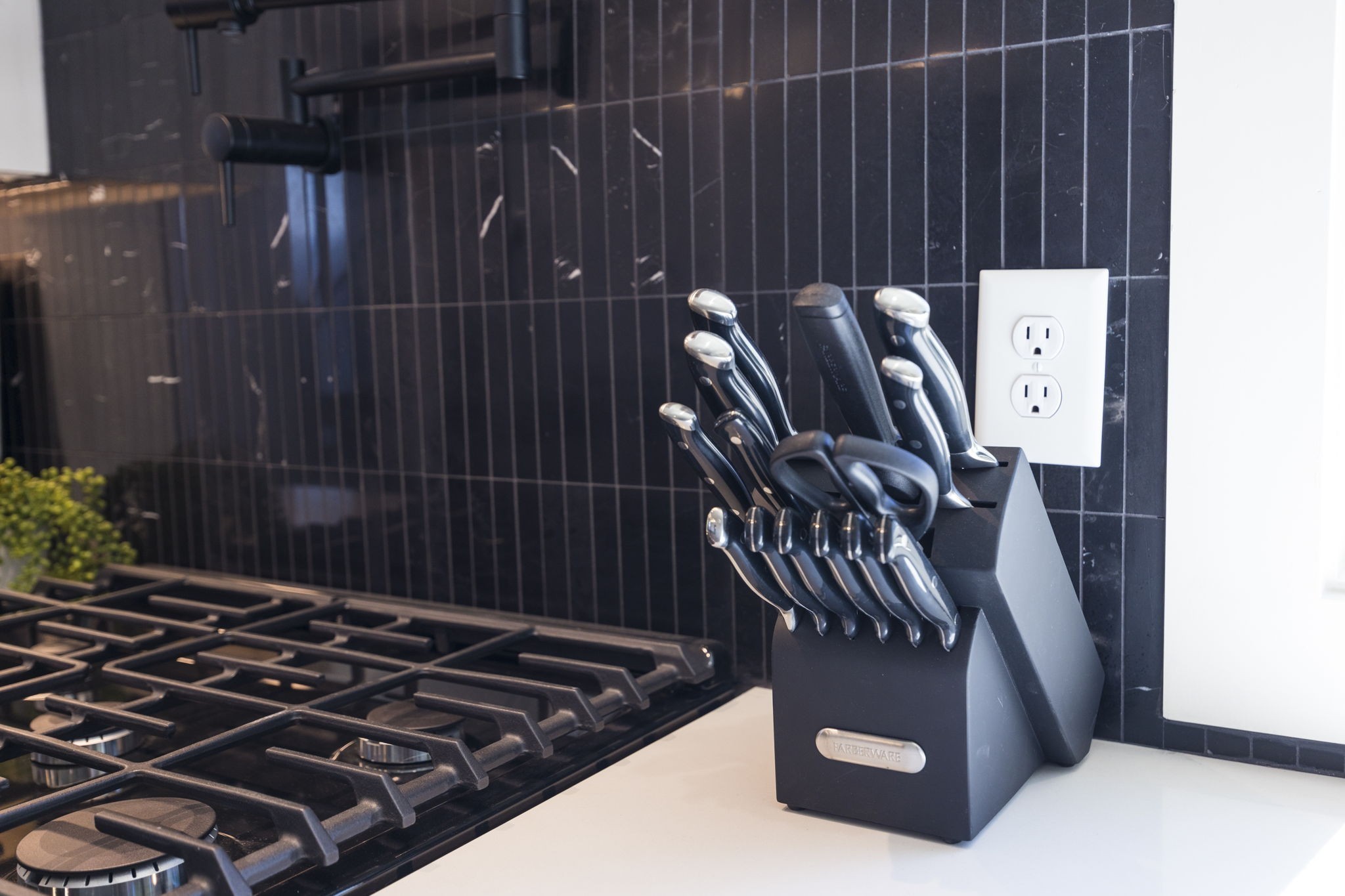 1007 Summit Ave Unit: 2