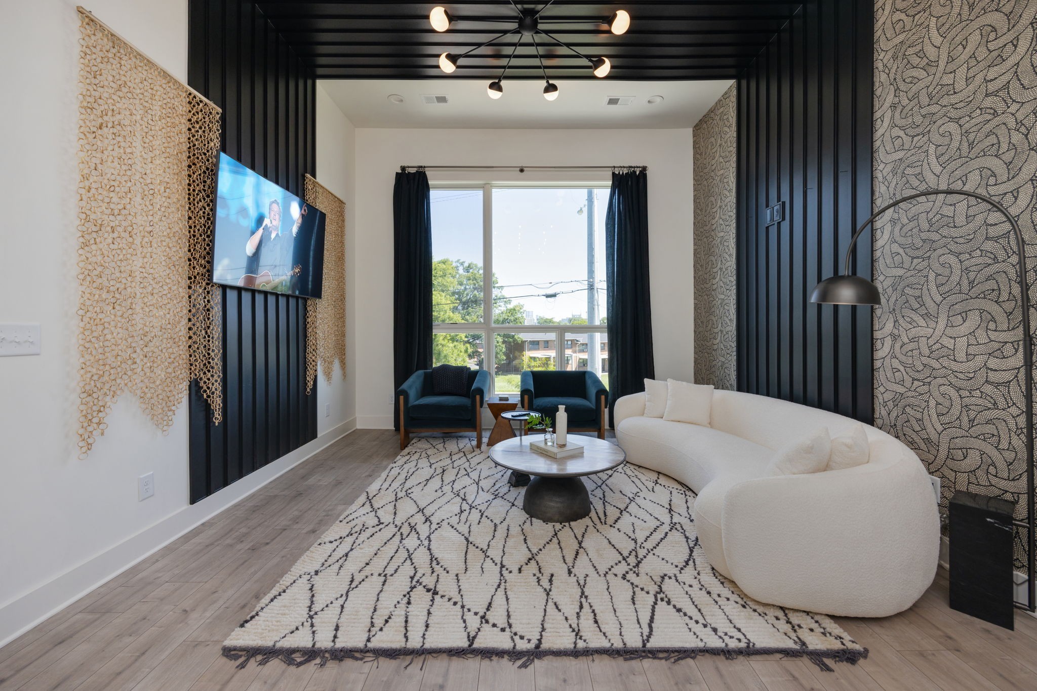 1007 Summit Ave Unit: 2