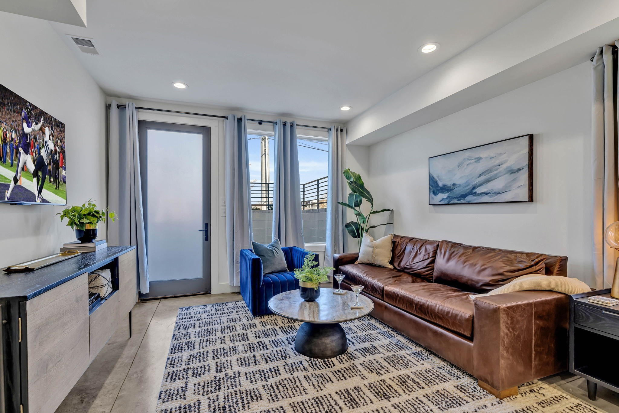 1007 Summit Ave Unit: 1