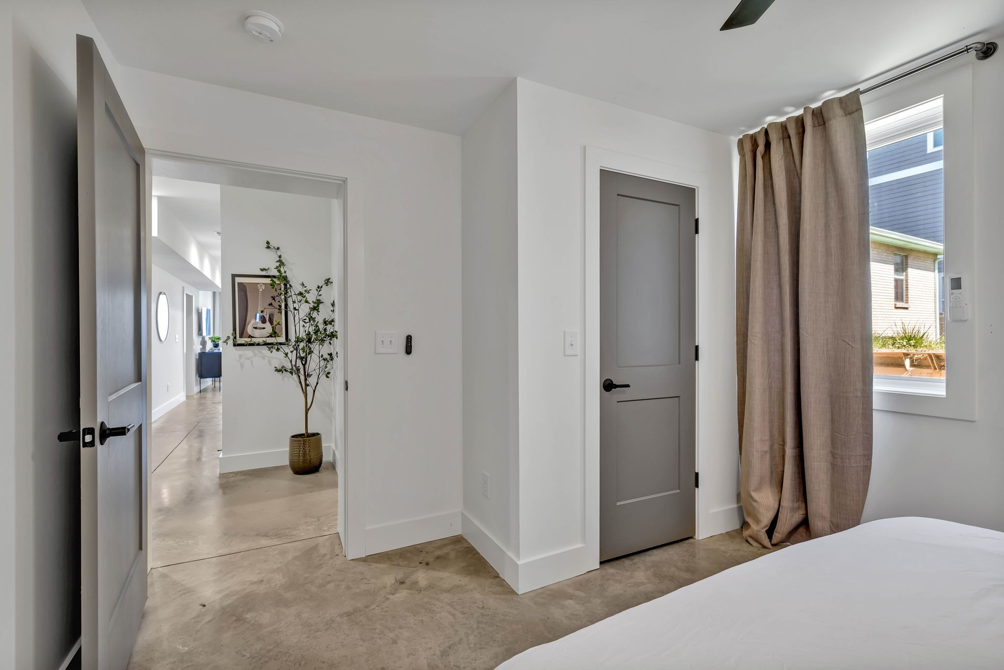 1007 Summit Ave Unit: 1