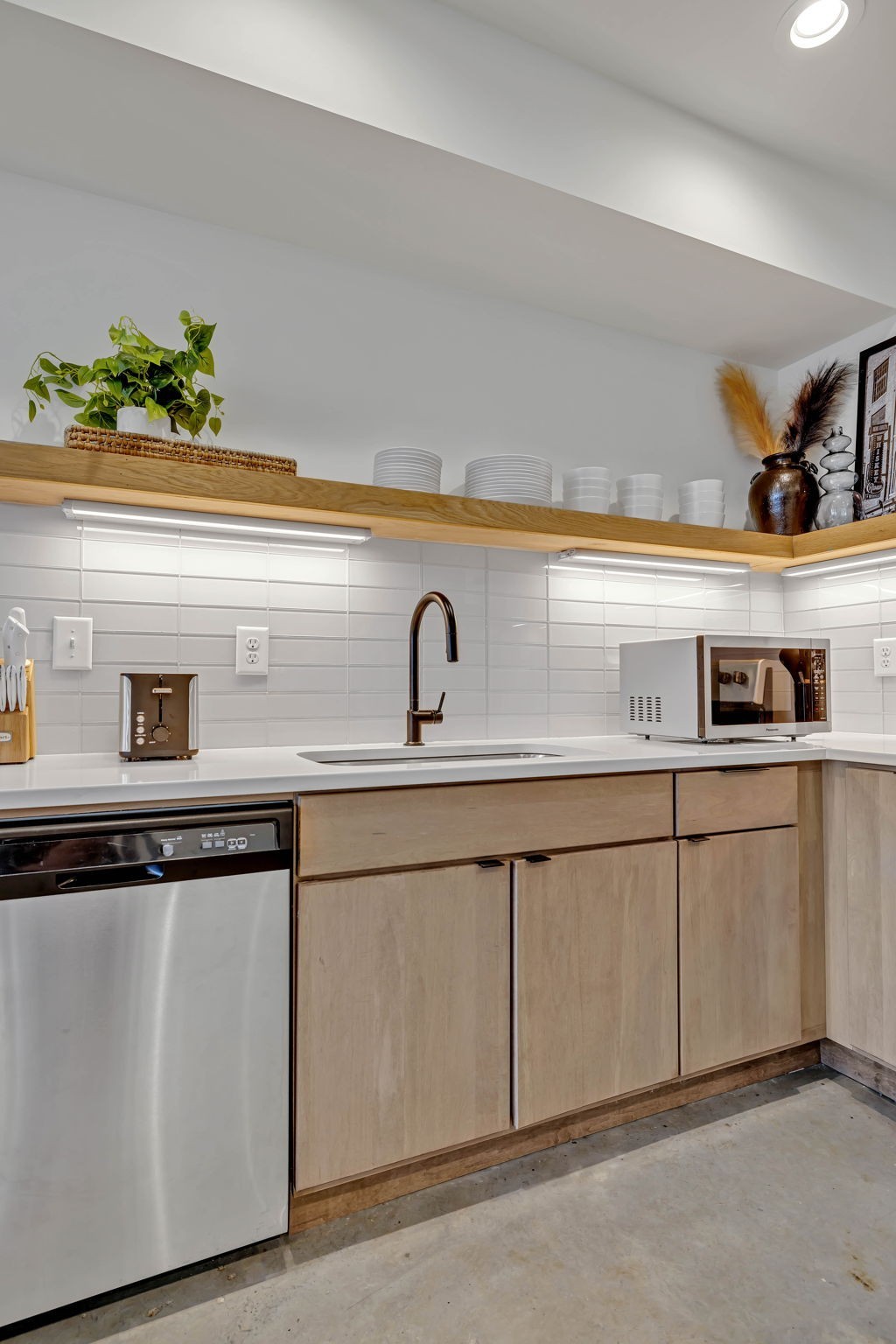 1007 Summit Ave Unit: 1