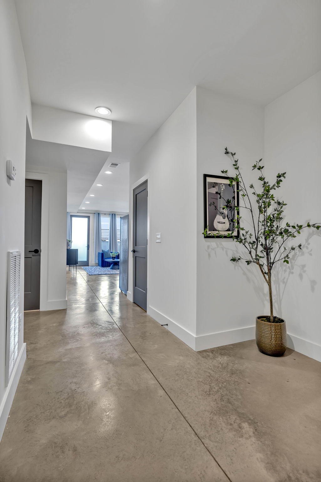 1007 Summit Ave Unit: 1