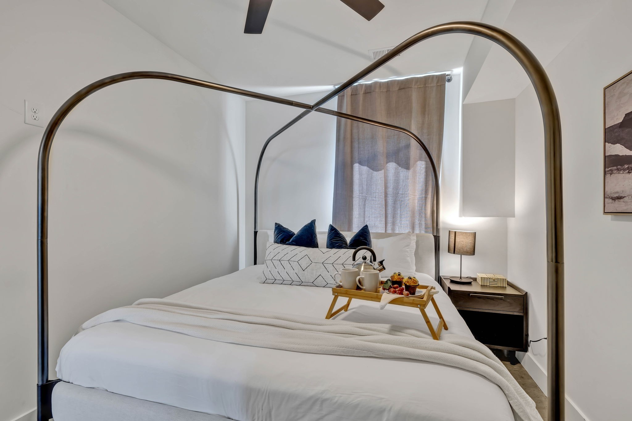 1007 Summit Ave Unit: 1