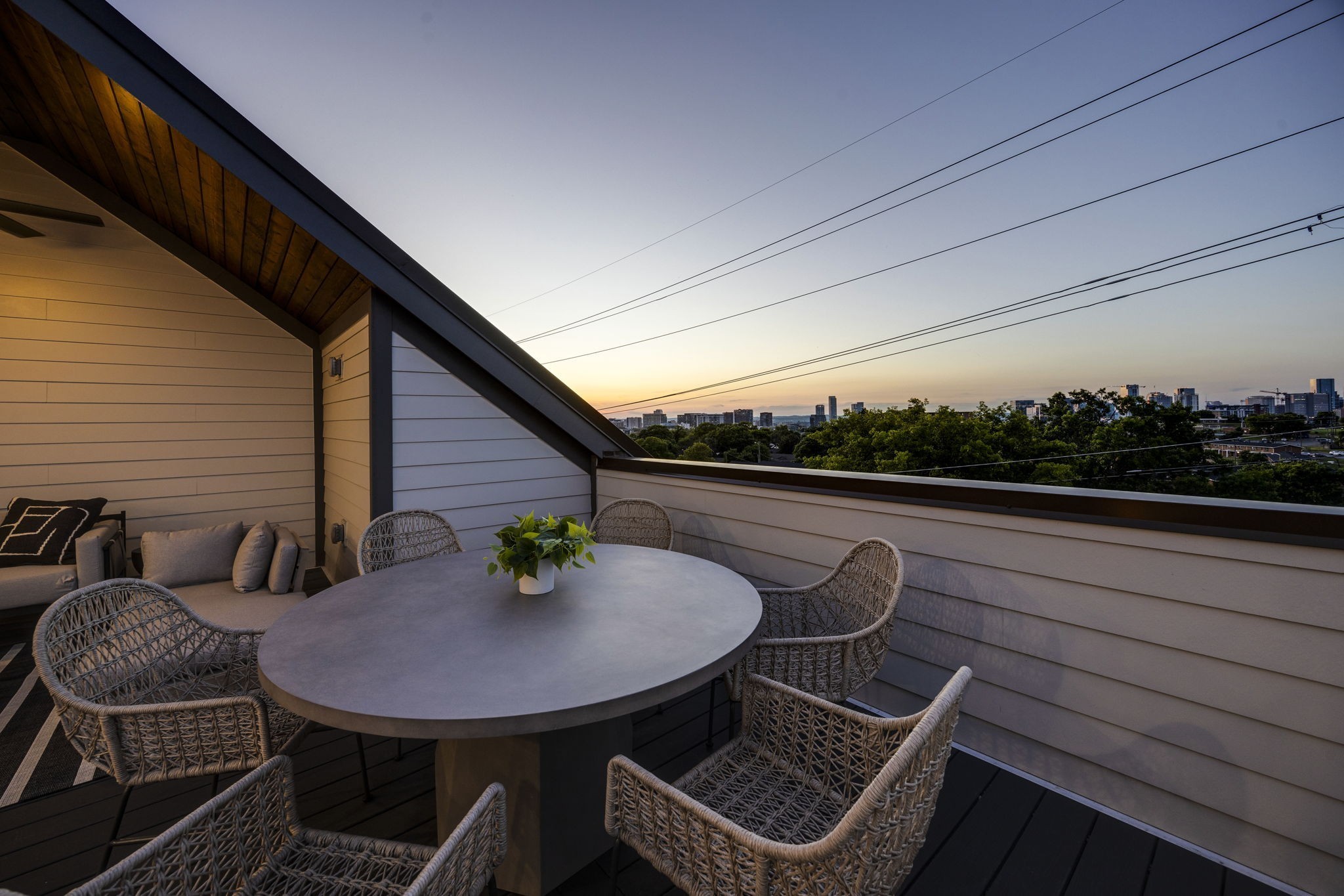 1009 Summit Ave Unit: 3
