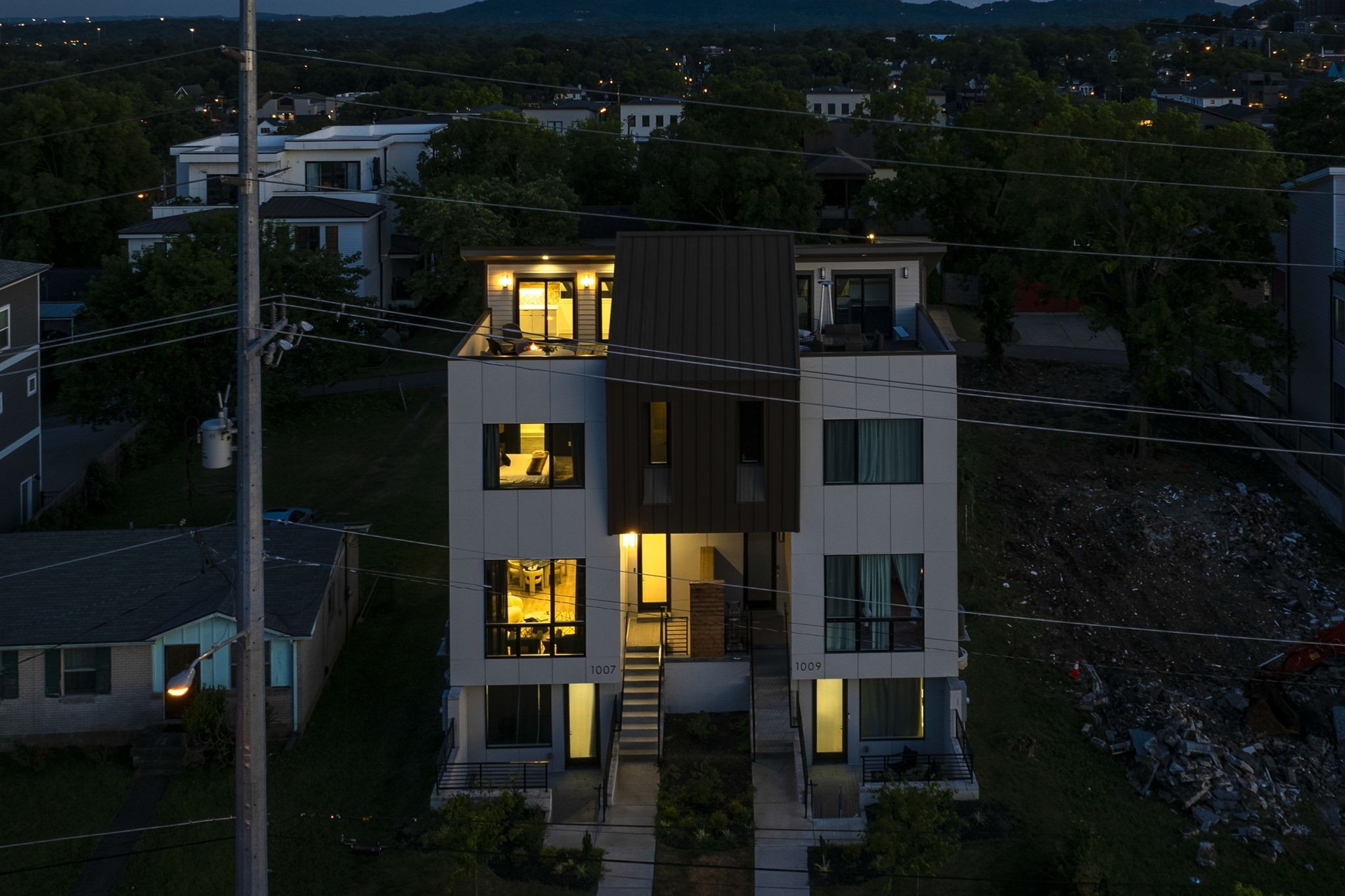 1009 Summit Ave Unit: 3