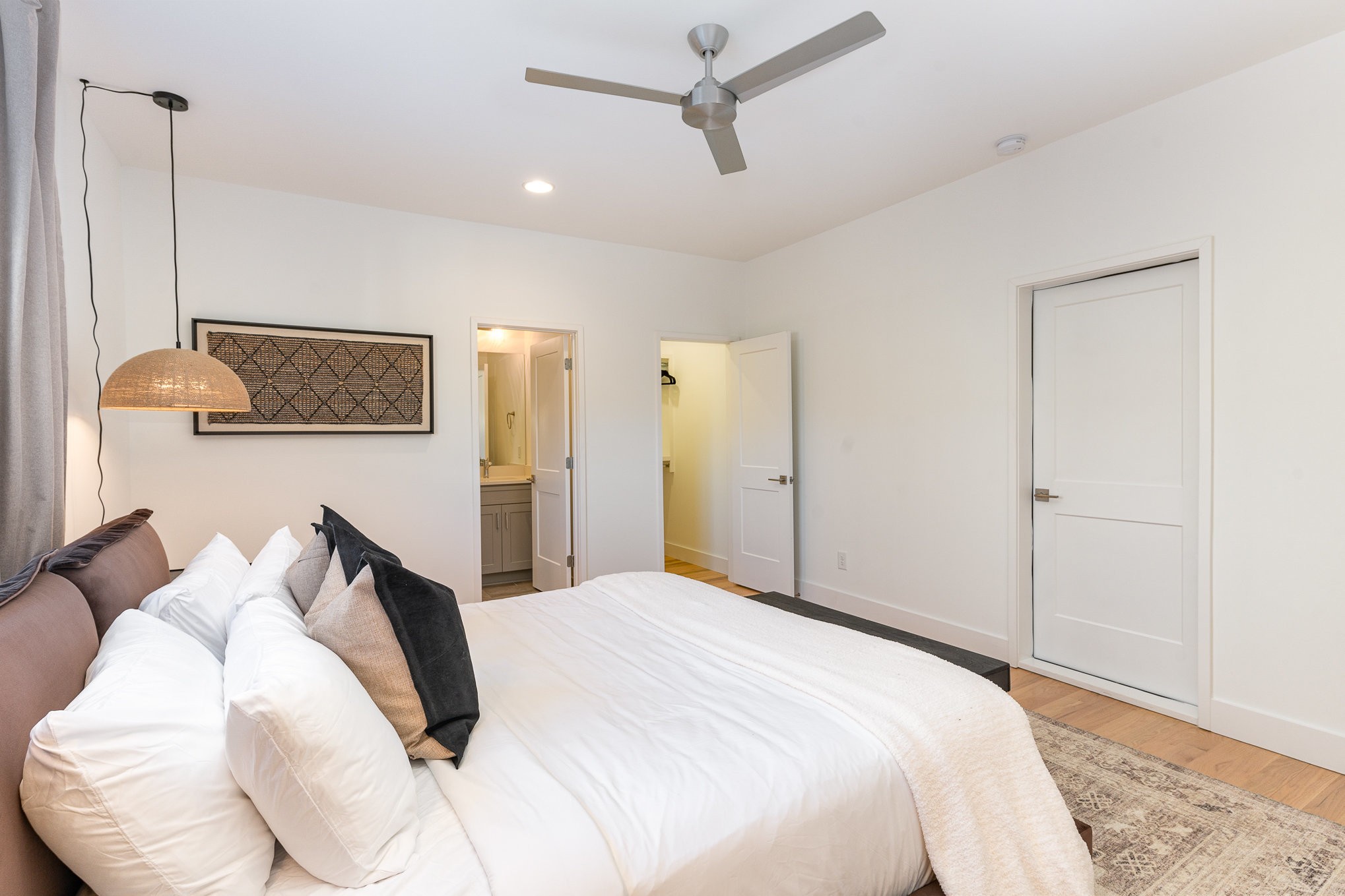 405 Marshall St Unit: 3