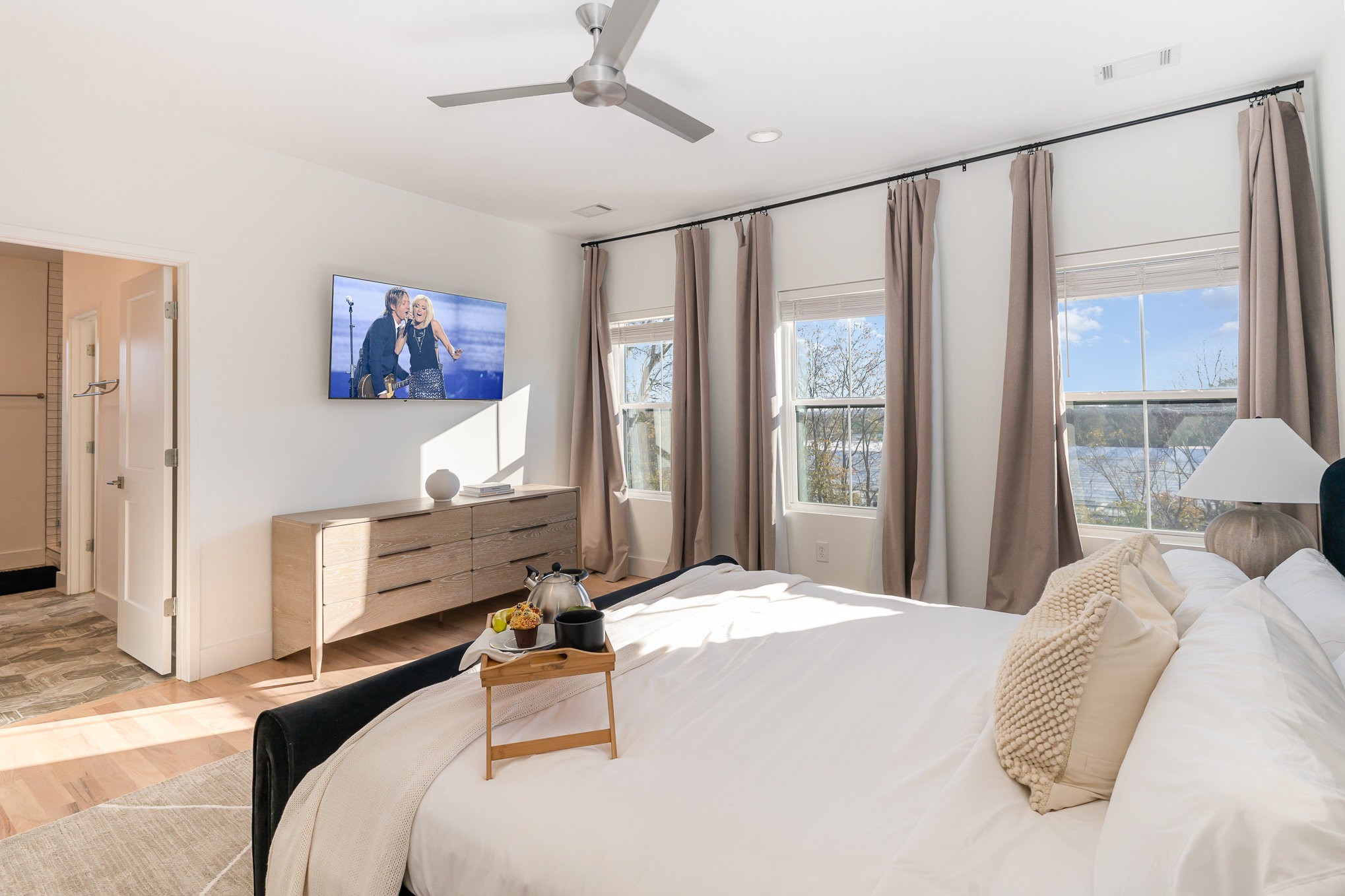 405 Marshall St Unit: 3