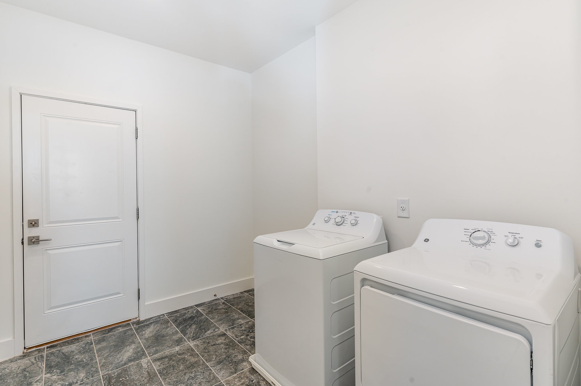 405 Marshall St Unit: 3