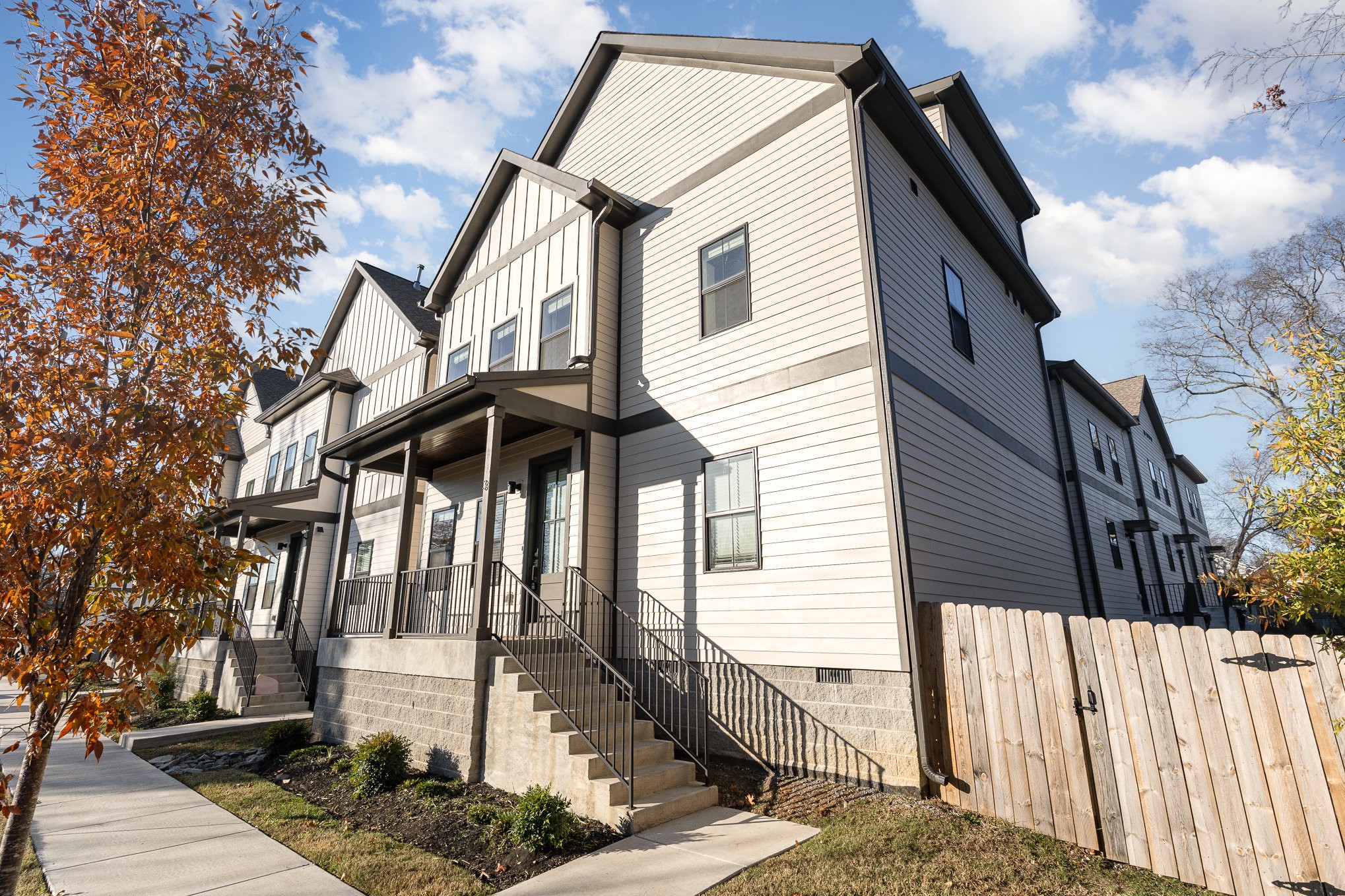 405 Marshall St Unit: 3