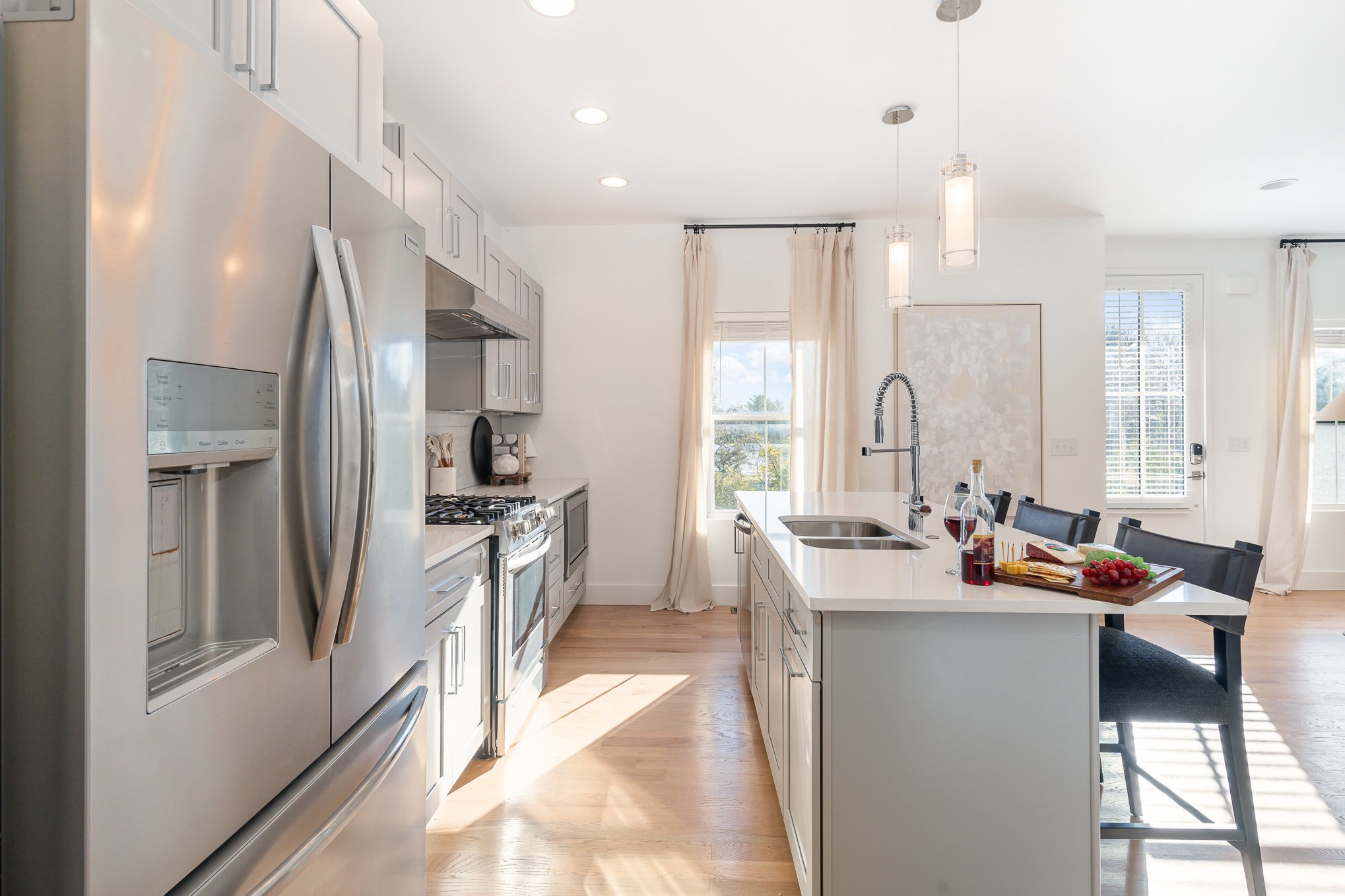 405 Marshall St Unit: 3