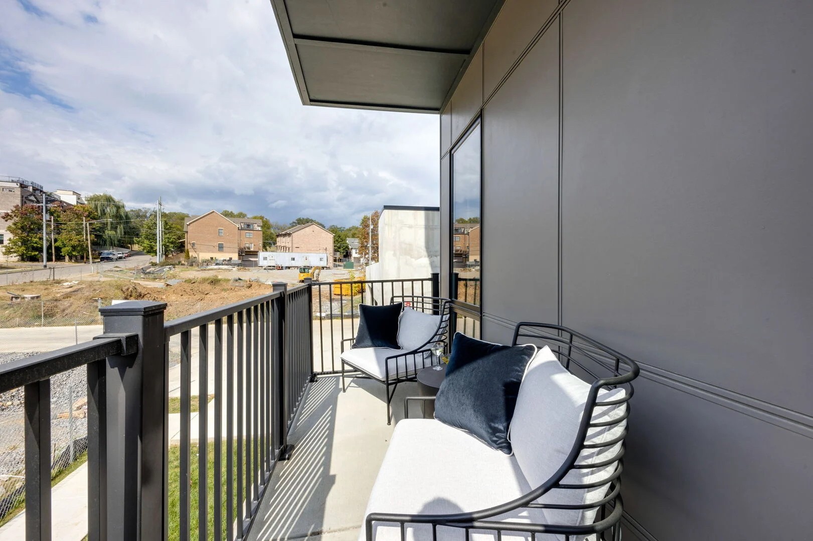 303 31st Ave, N Unit: 302