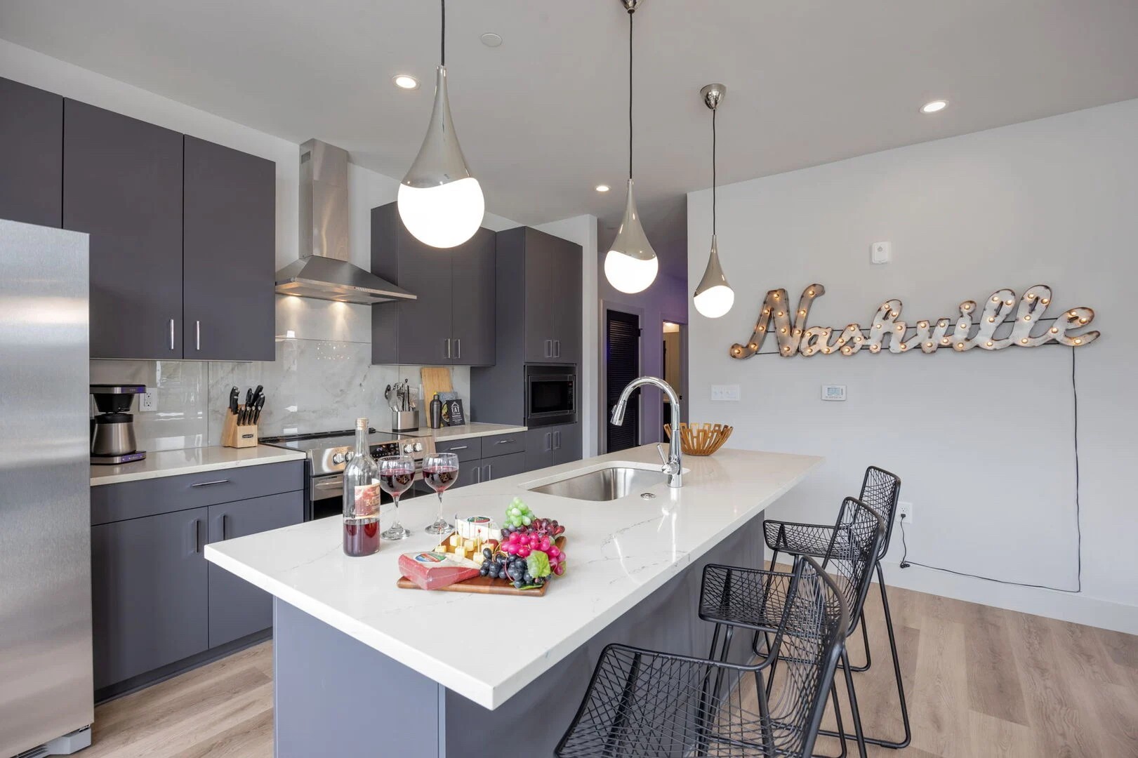 303 31st Ave, N Unit: 302