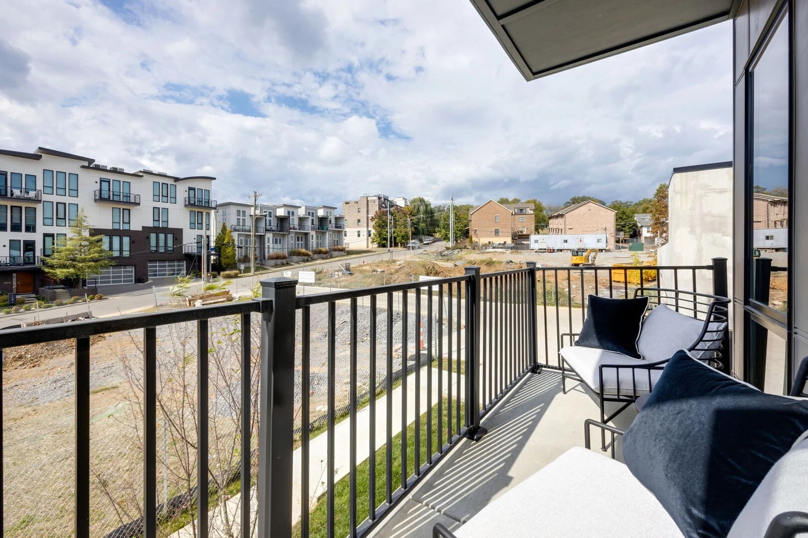 303 31st Ave, N Unit: 302
