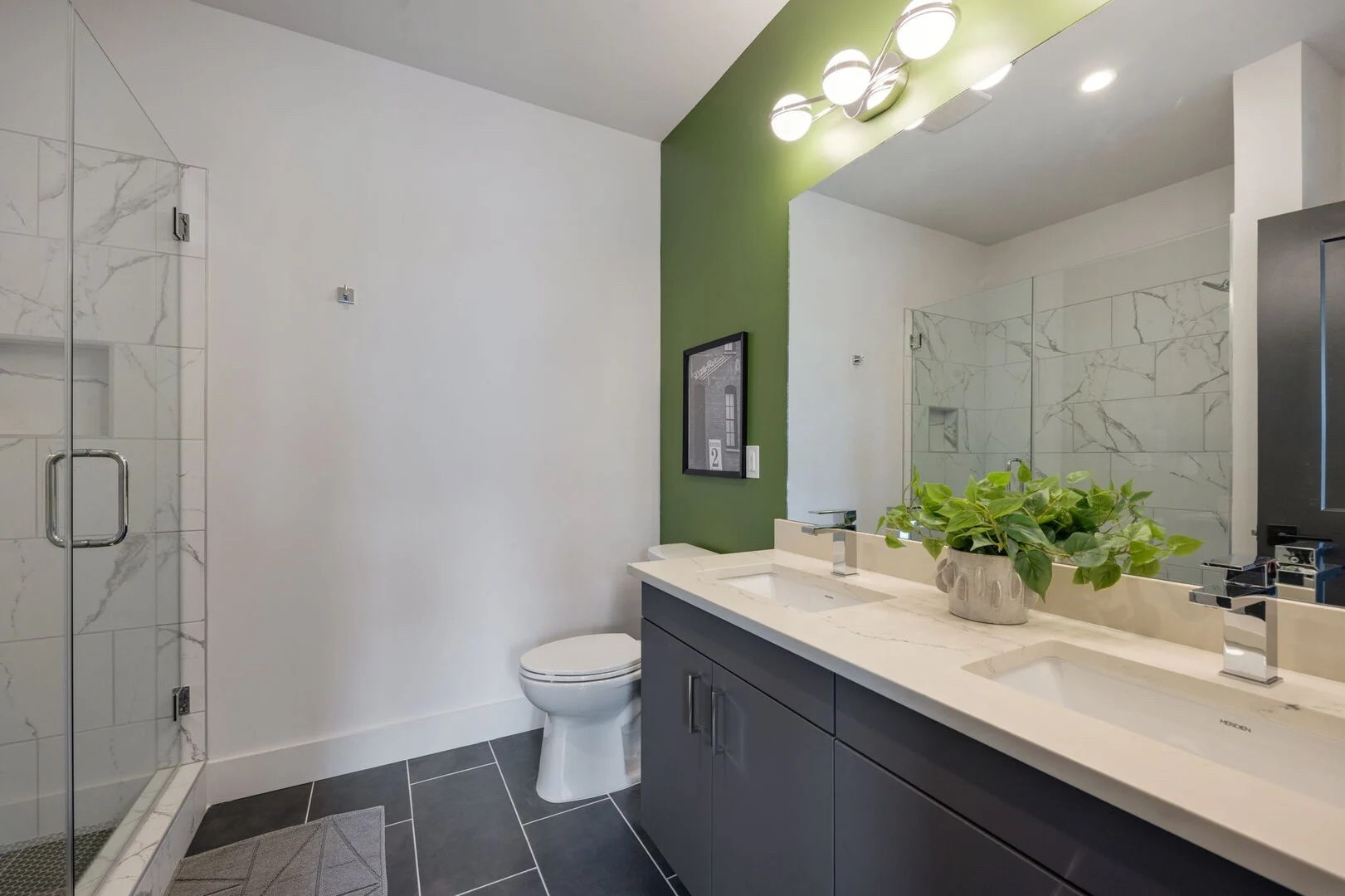 303 31st Ave, N Unit: 302
