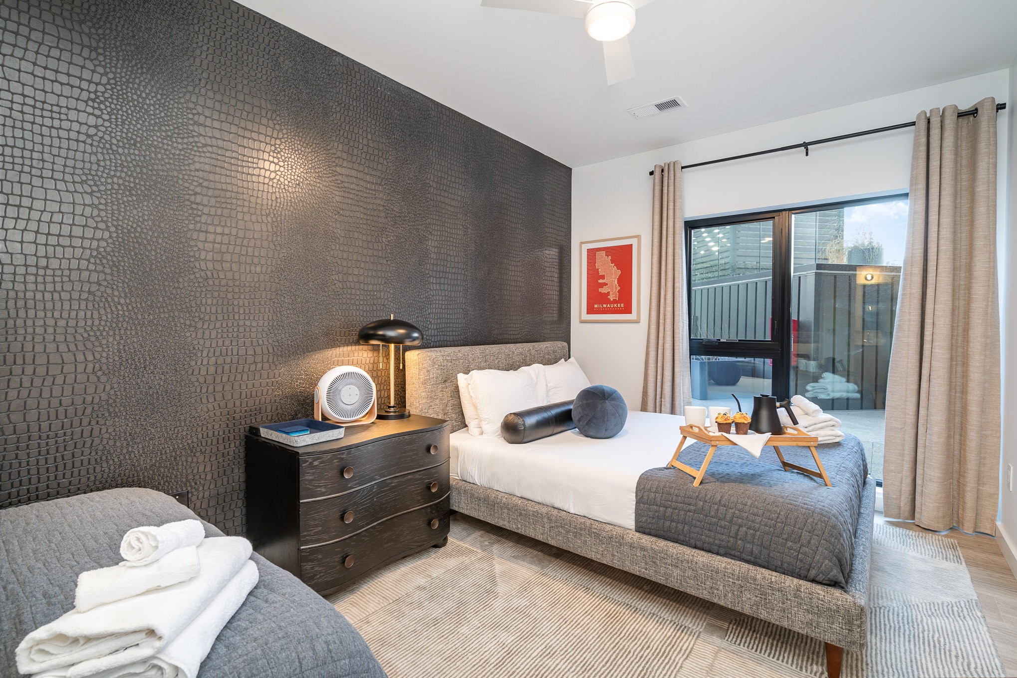 635 7th Ave, S Unit: 214