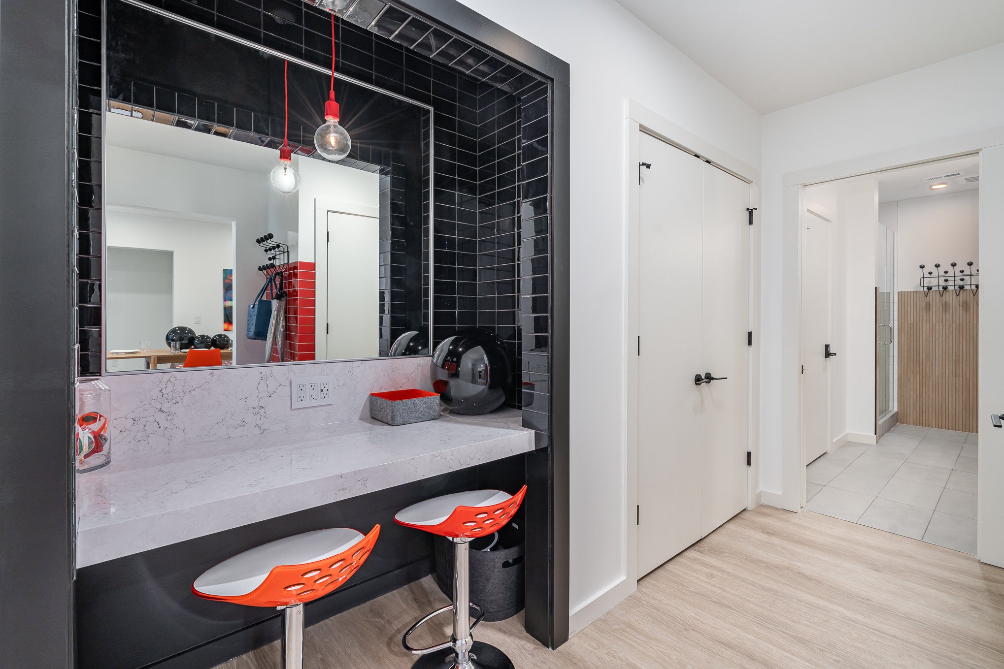 635 7th Ave, S Unit: 214