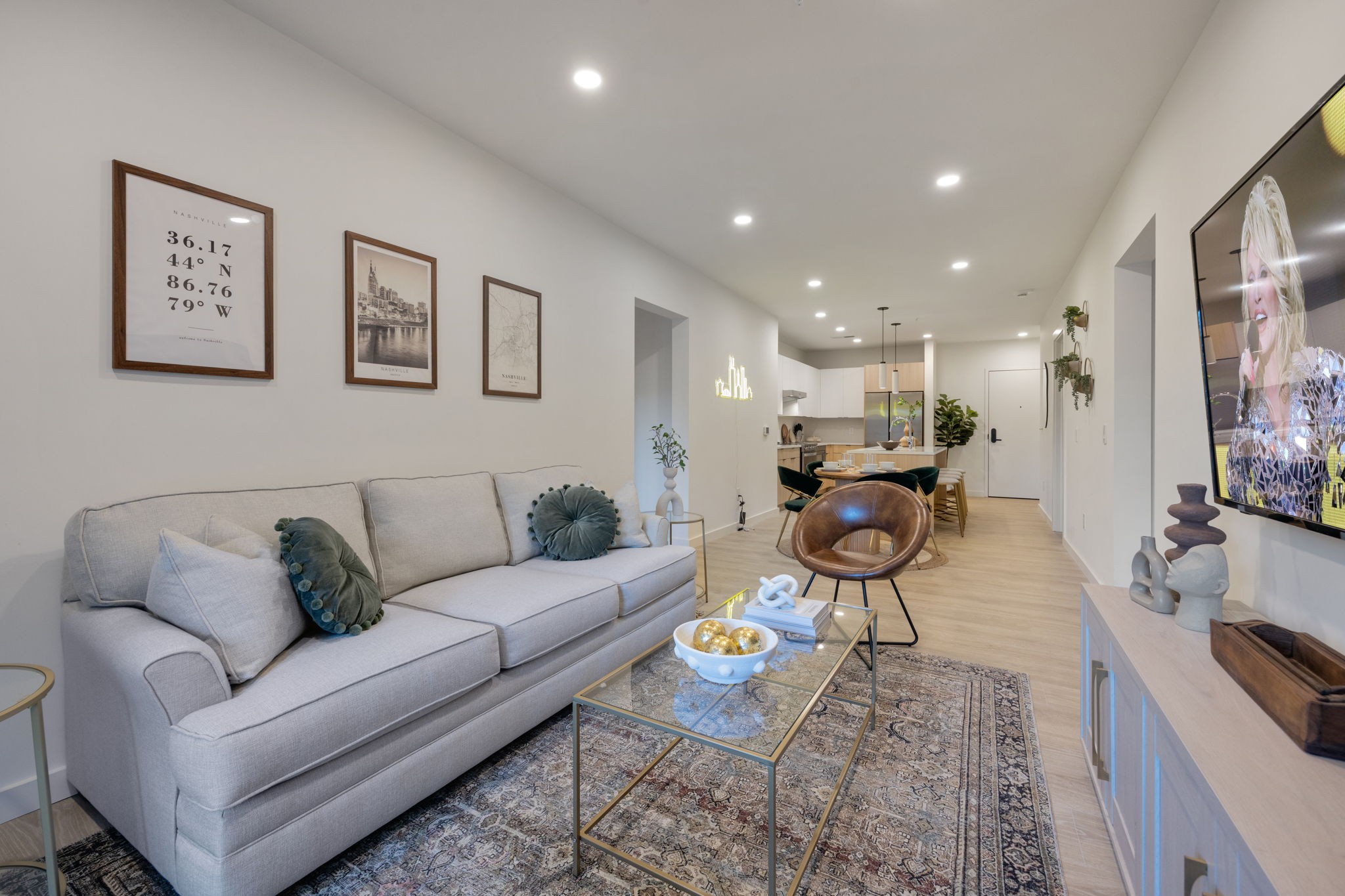 635 7th Ave, S Unit: 315