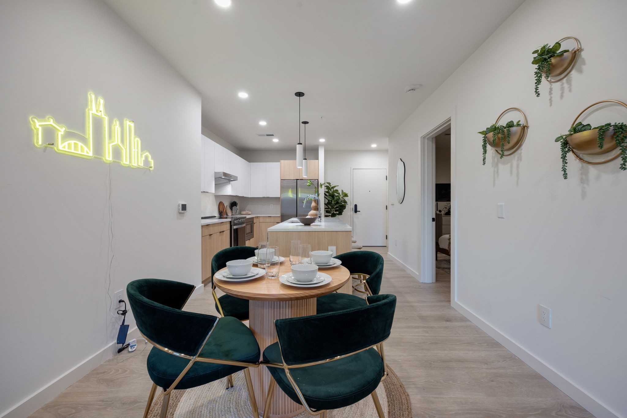 635 7th Ave, S Unit: 315