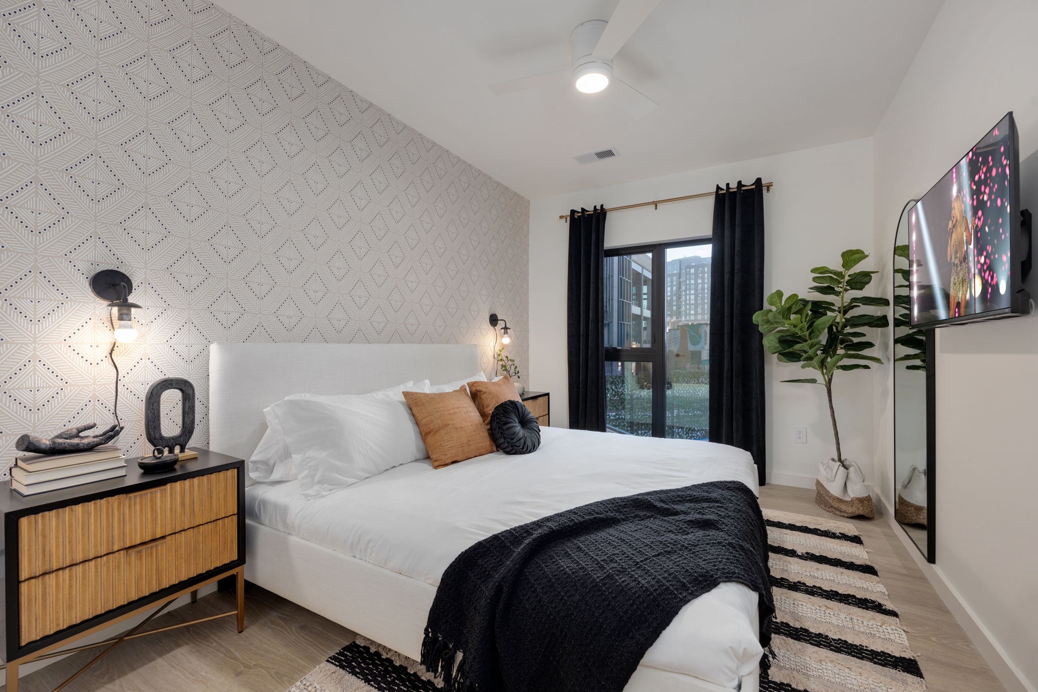 635 7th Ave, S Unit: 315