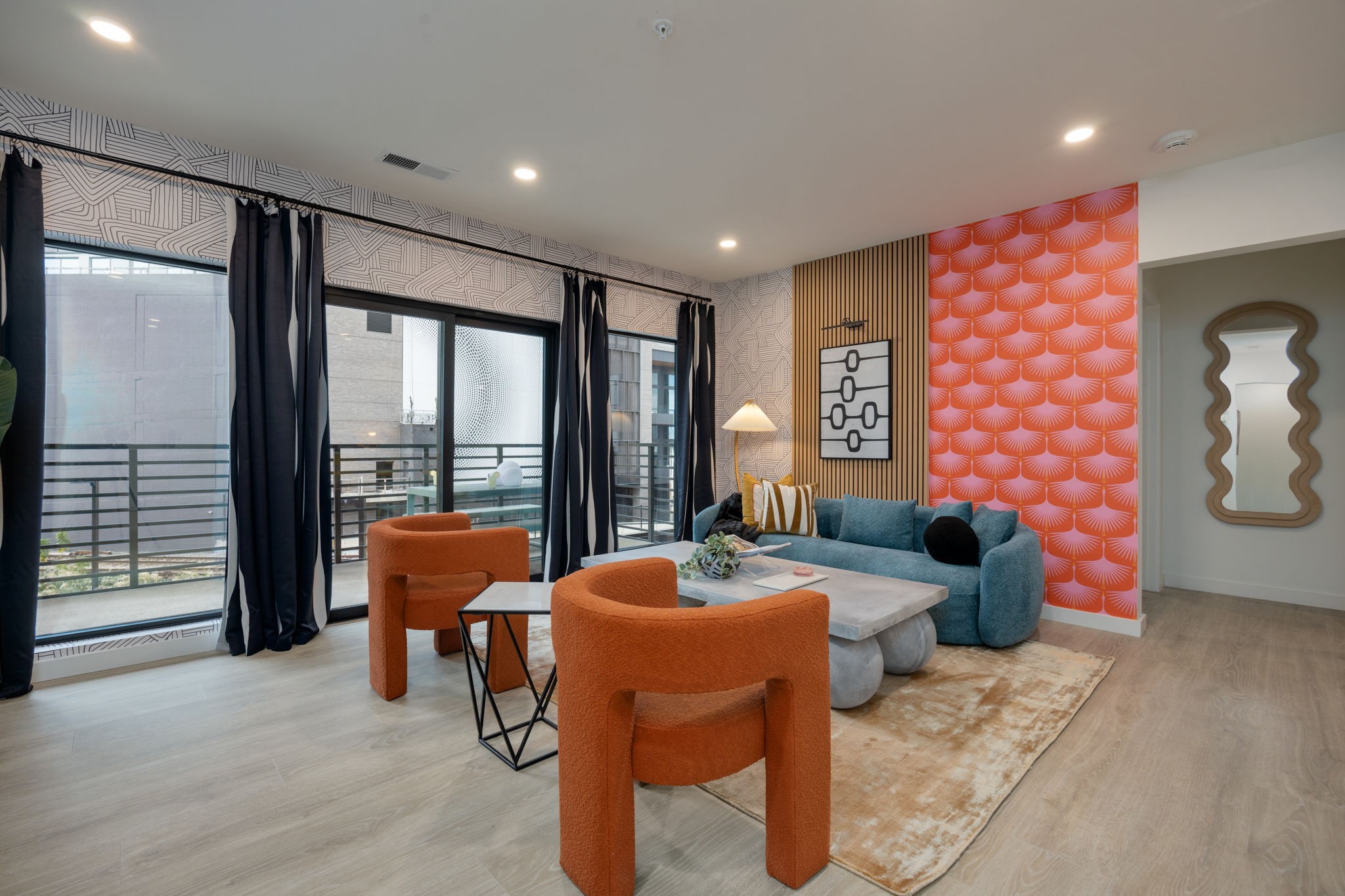 635 7th Ave, S Unit: 402