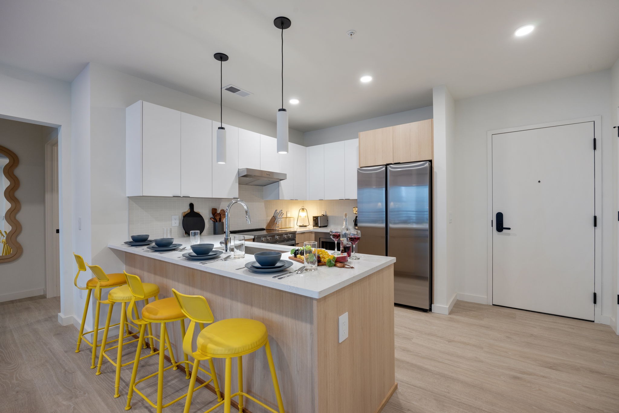 635 7th Ave, S Unit: 402