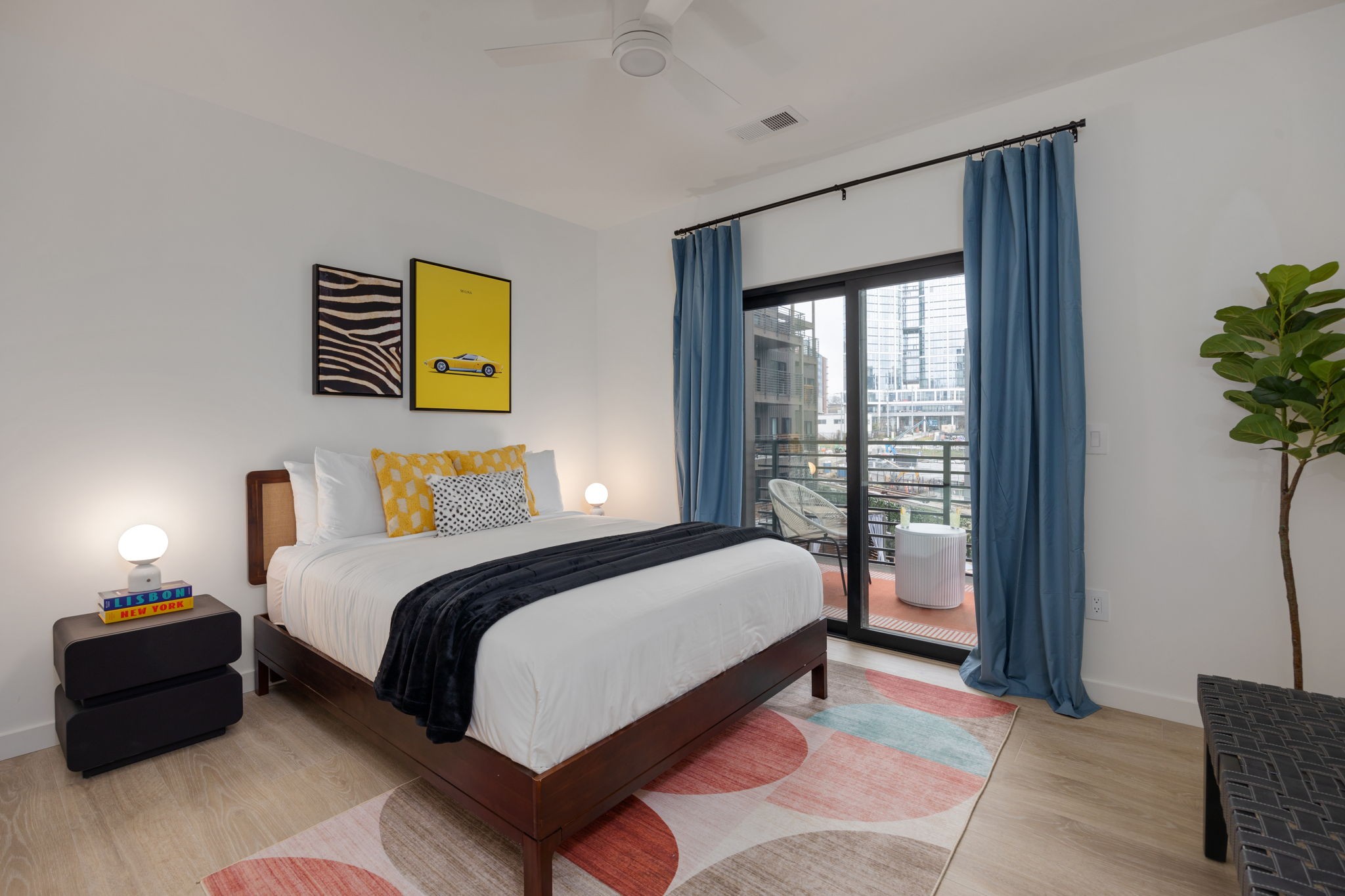 635 7th Ave, S Unit: 402