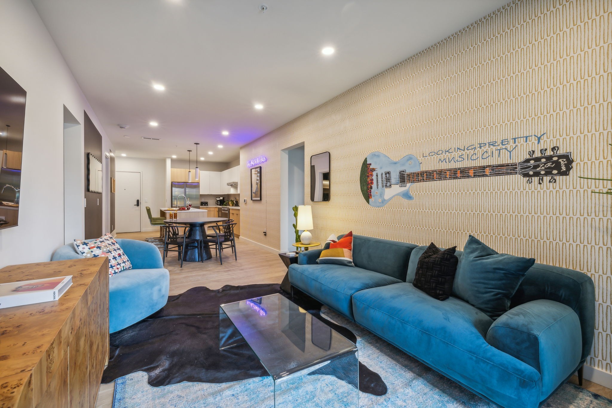 635 7th Ave, S Unit: 512
