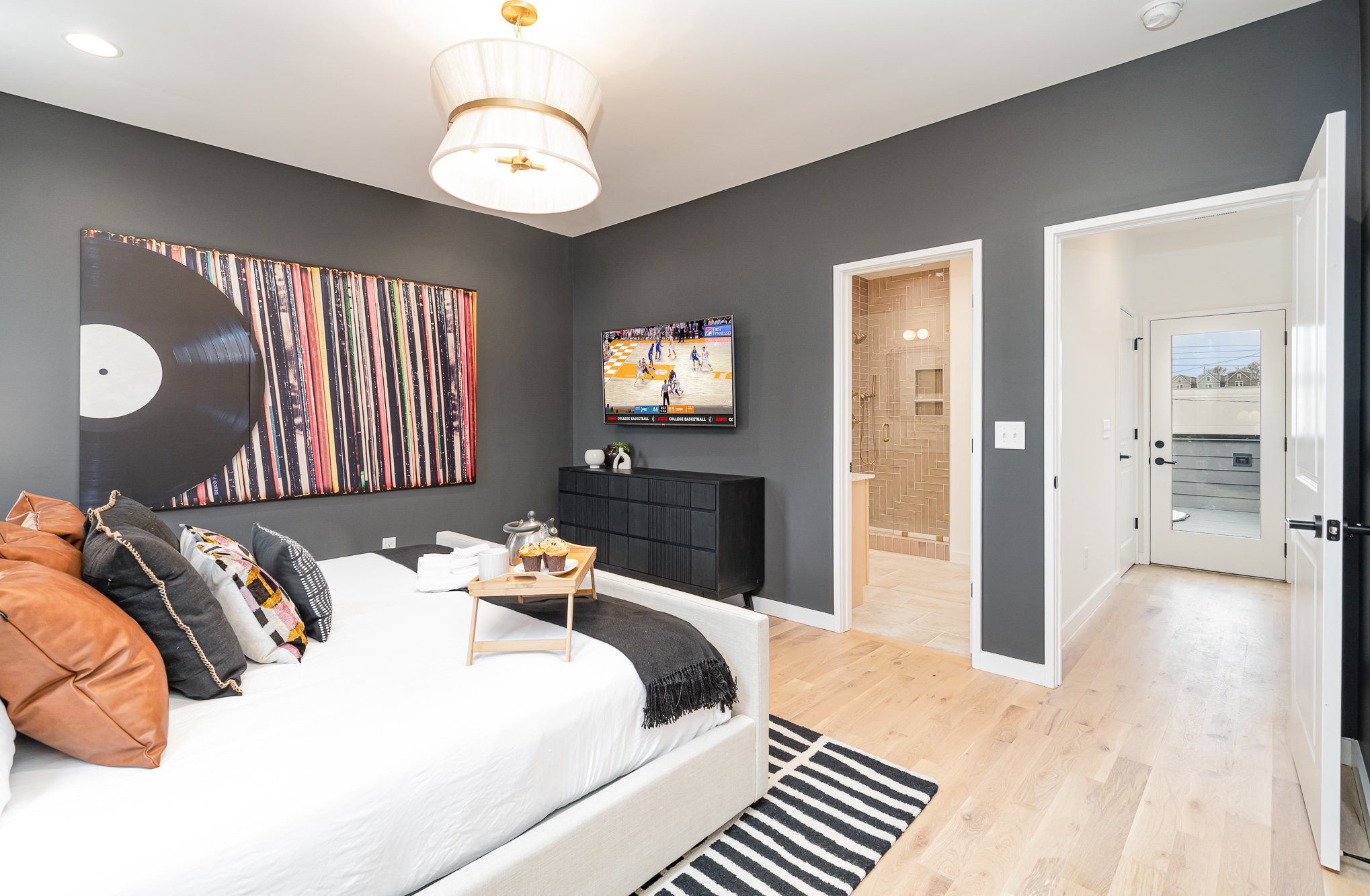2000 S Hamilton Rd Unit: 2
