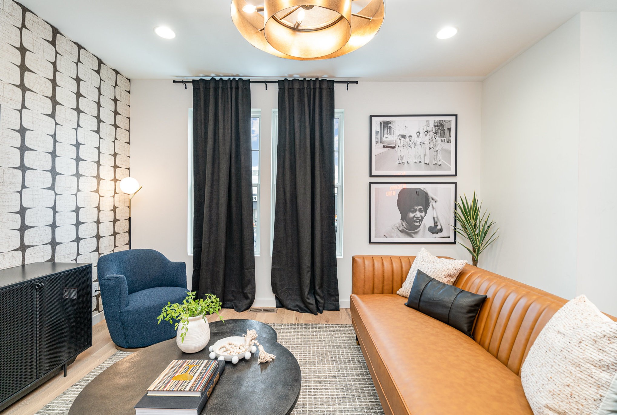 2000 S Hamilton Rd Unit: 2