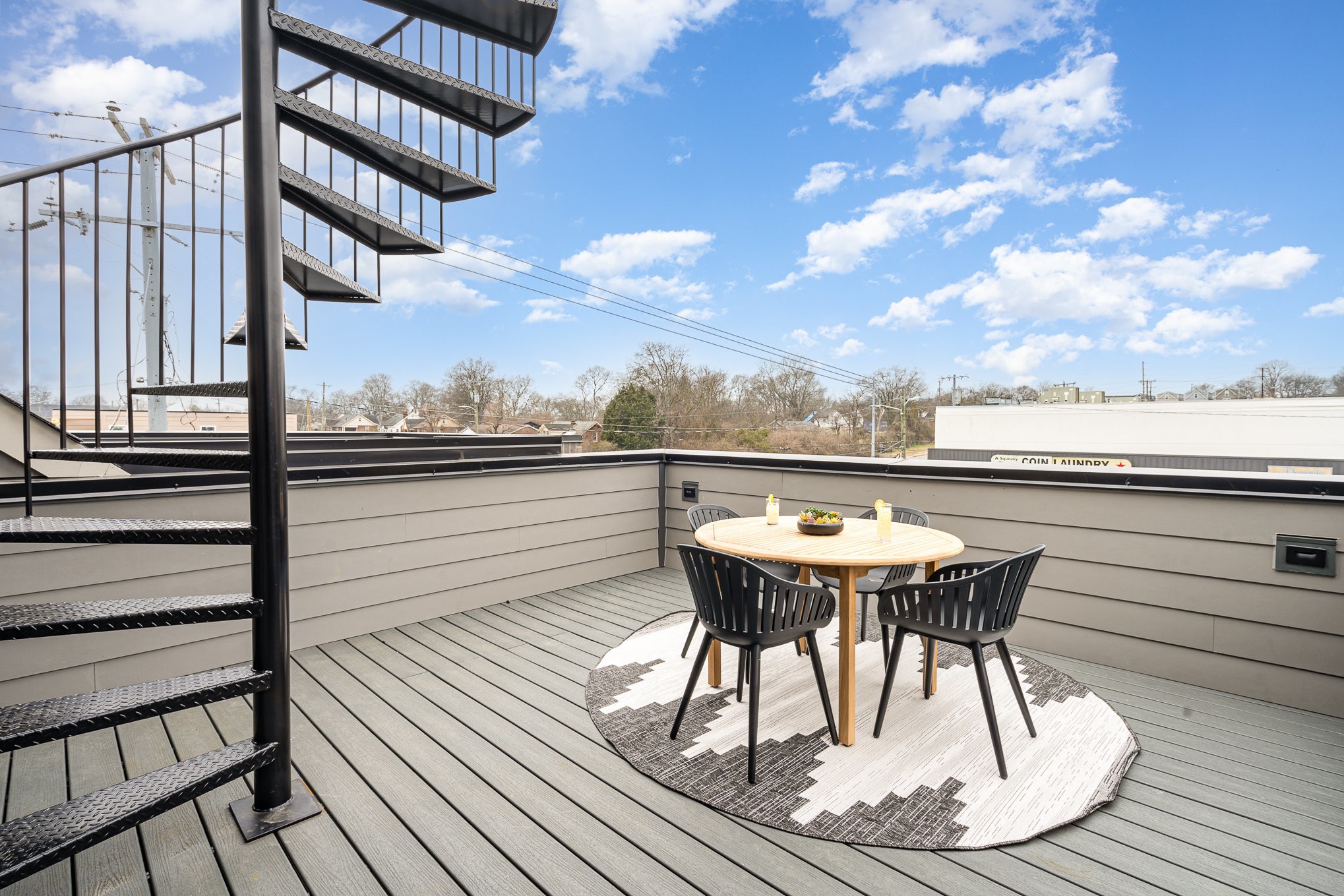 2000 S Hamilton Rd Unit: 2