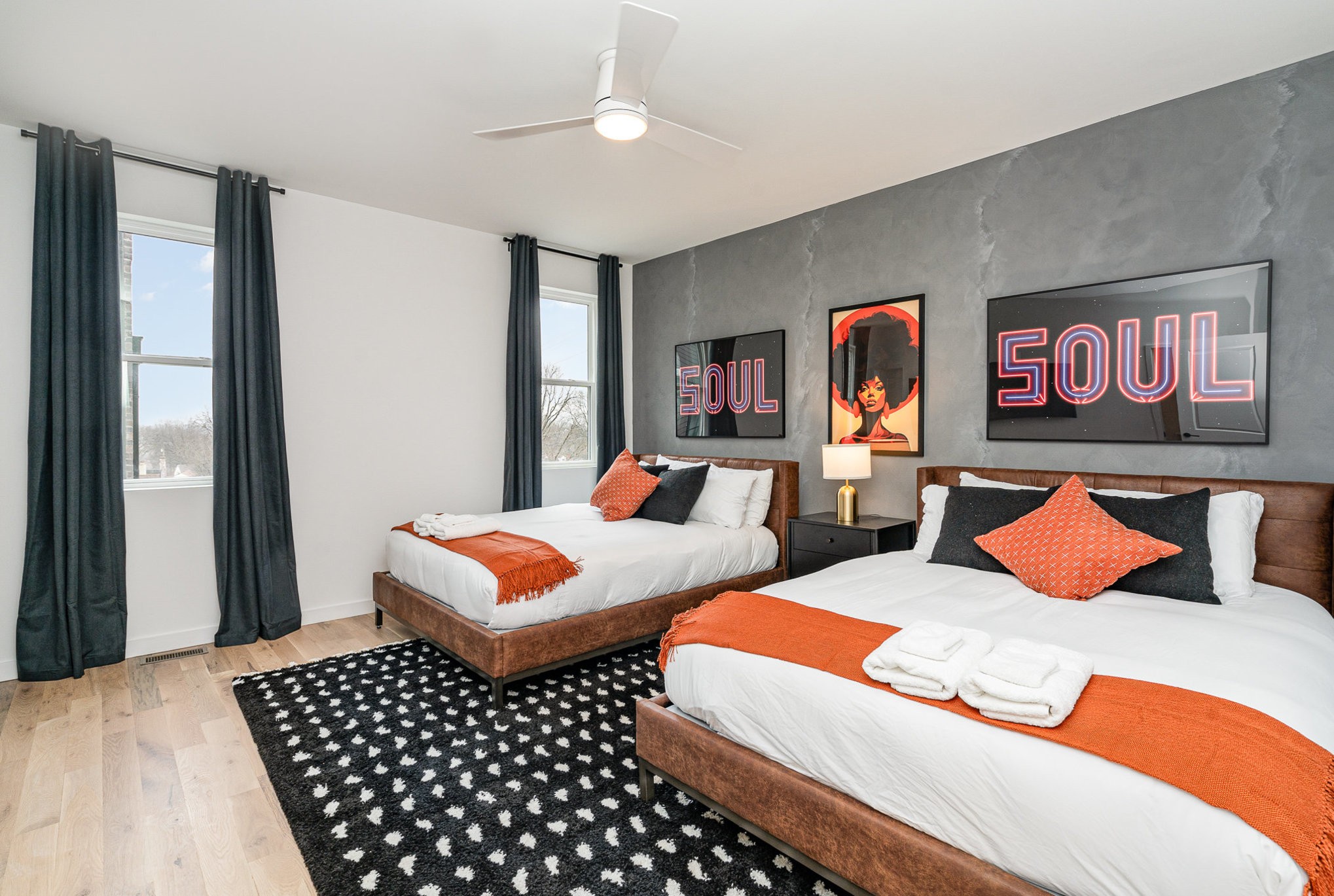 2000 S Hamilton Rd Unit: 2