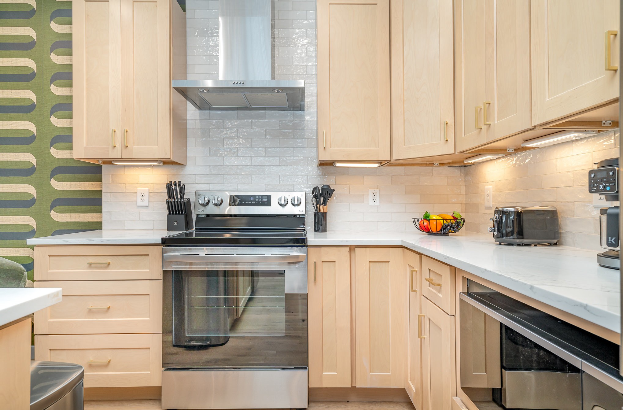 2000 S Hamilton Rd Unit: 16