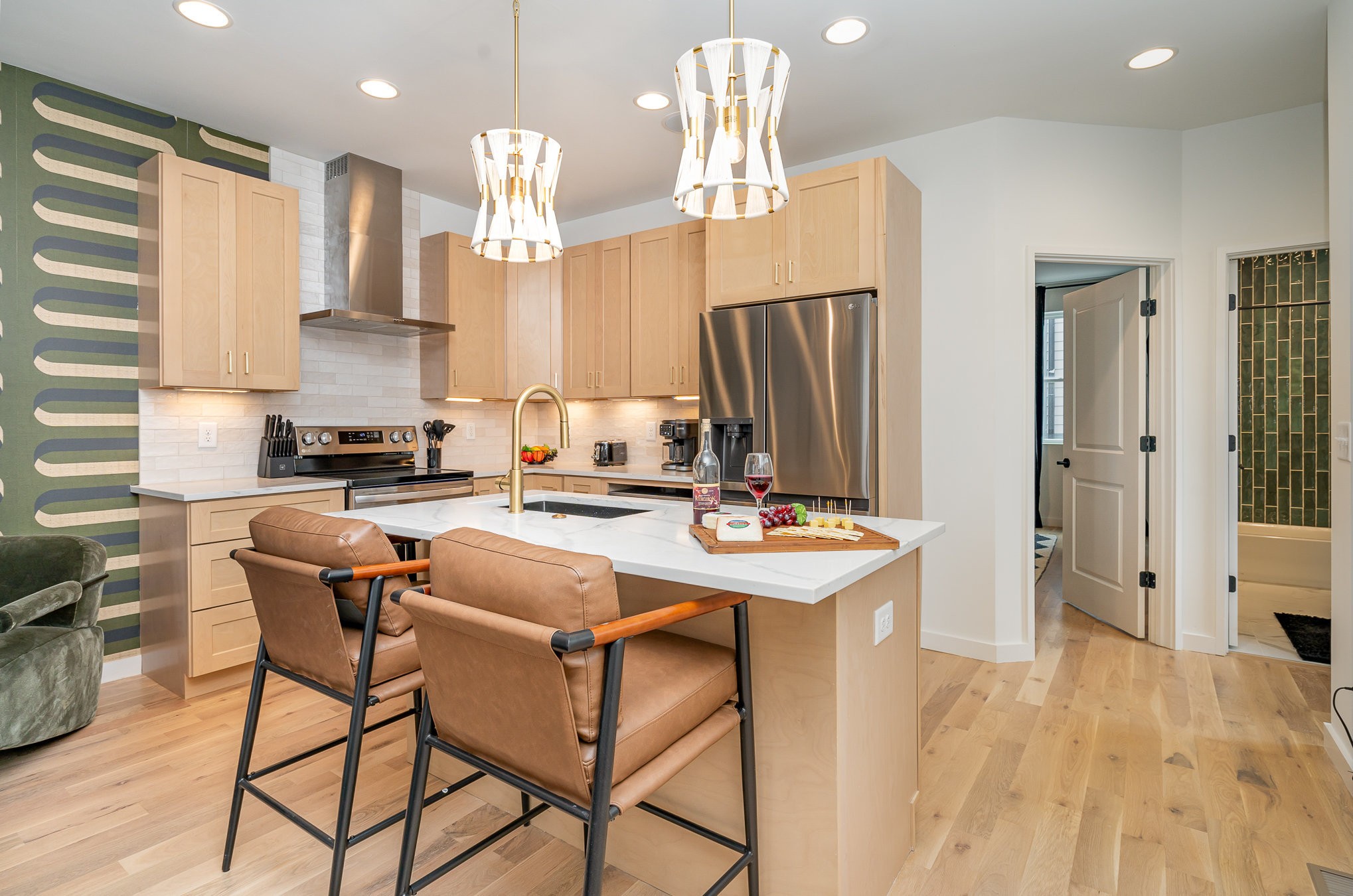 2000 S Hamilton Rd Unit: 16