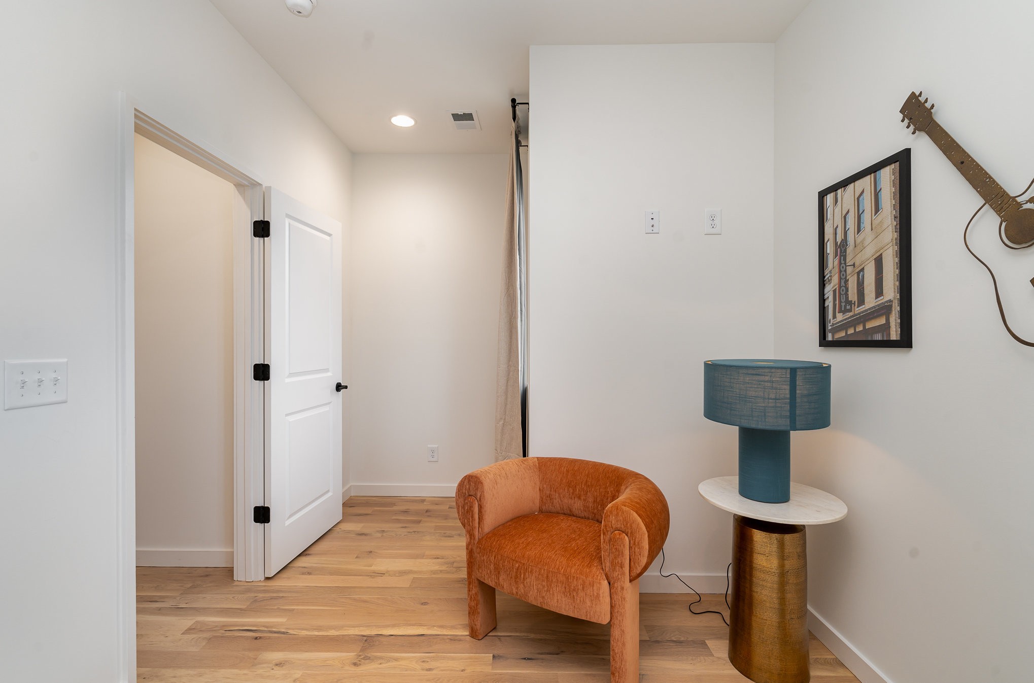 2000 S Hamilton Rd Unit: 16