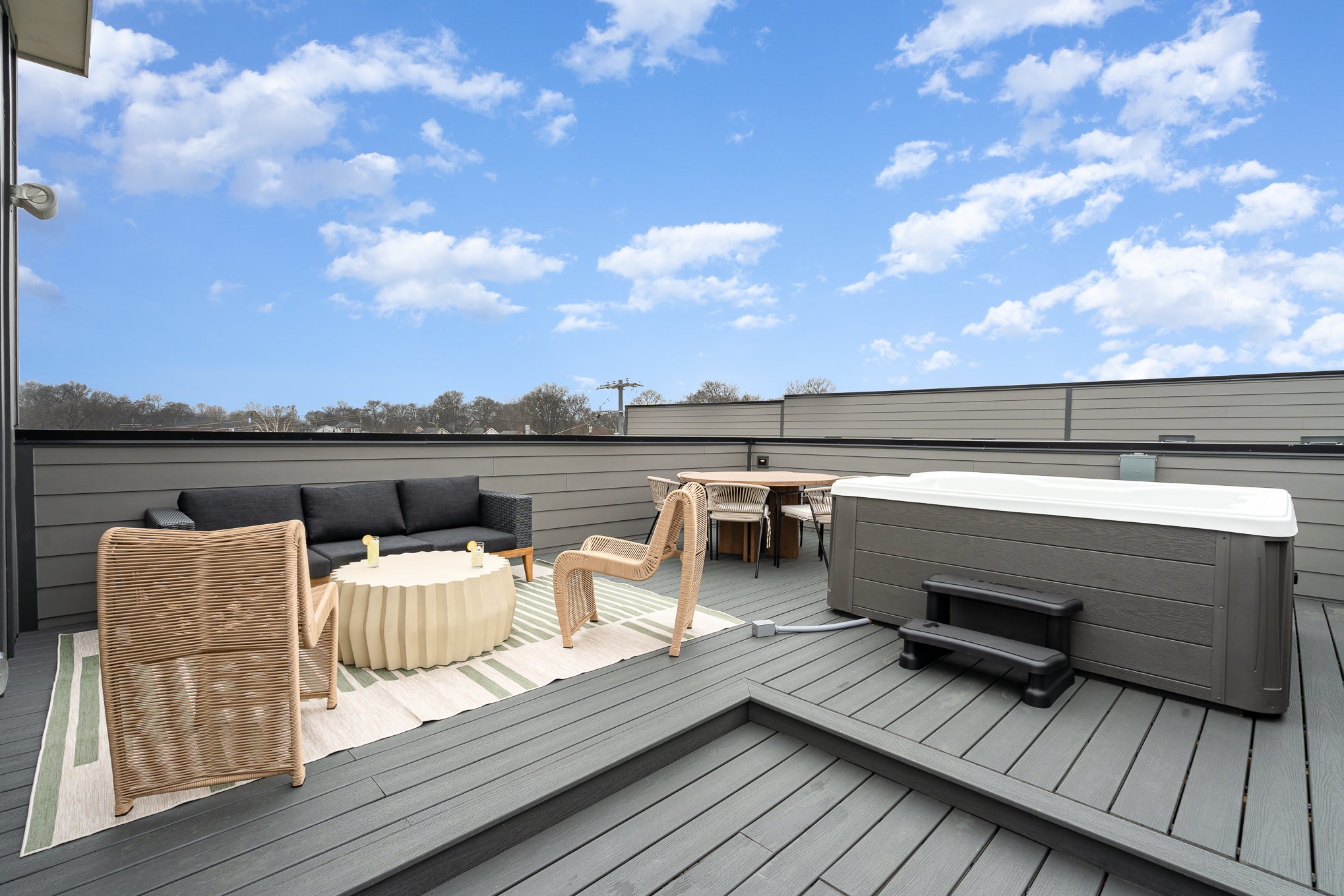 2000 S Hamilton Rd Unit: 16