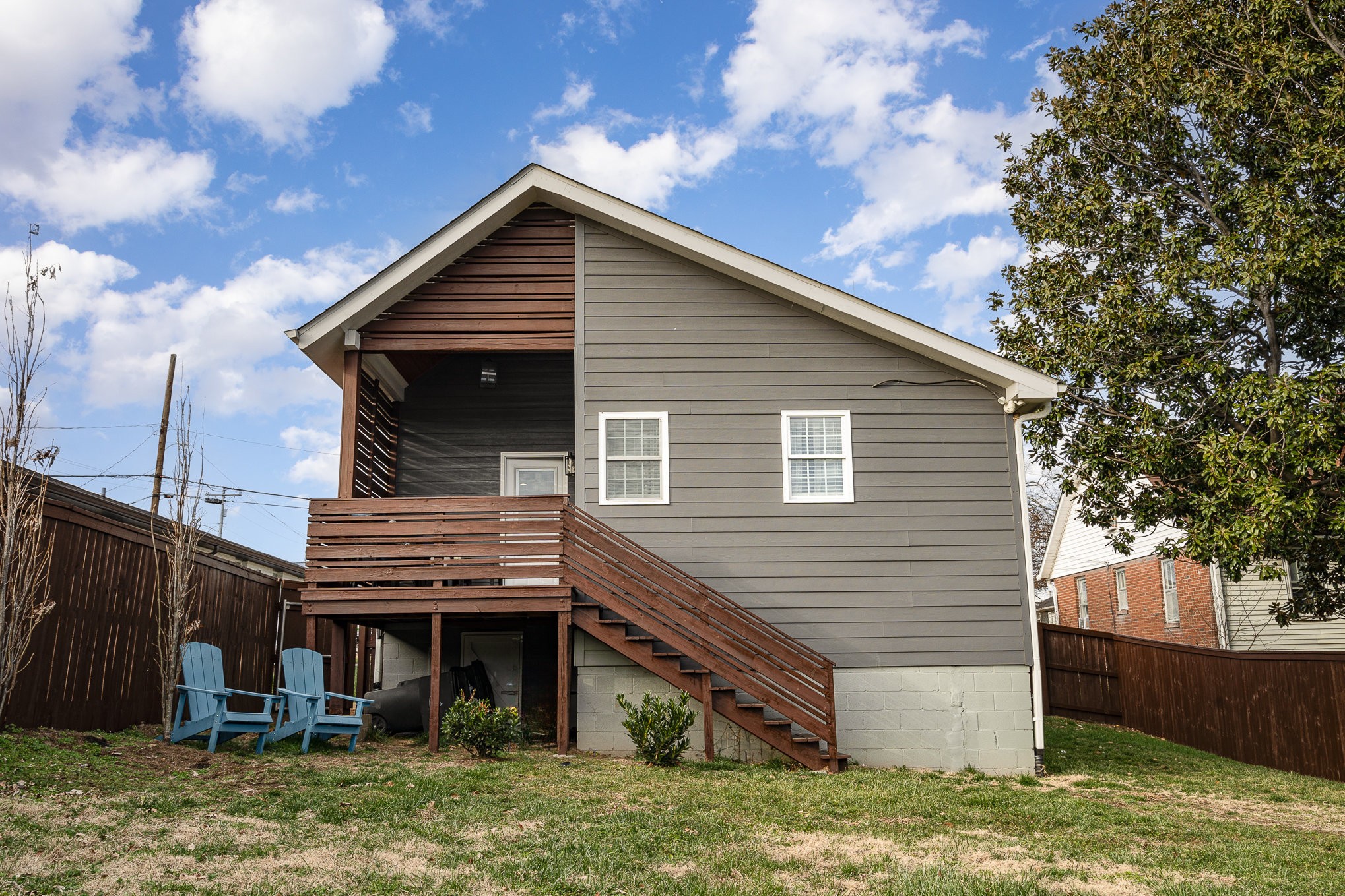 1821 Pearl St
